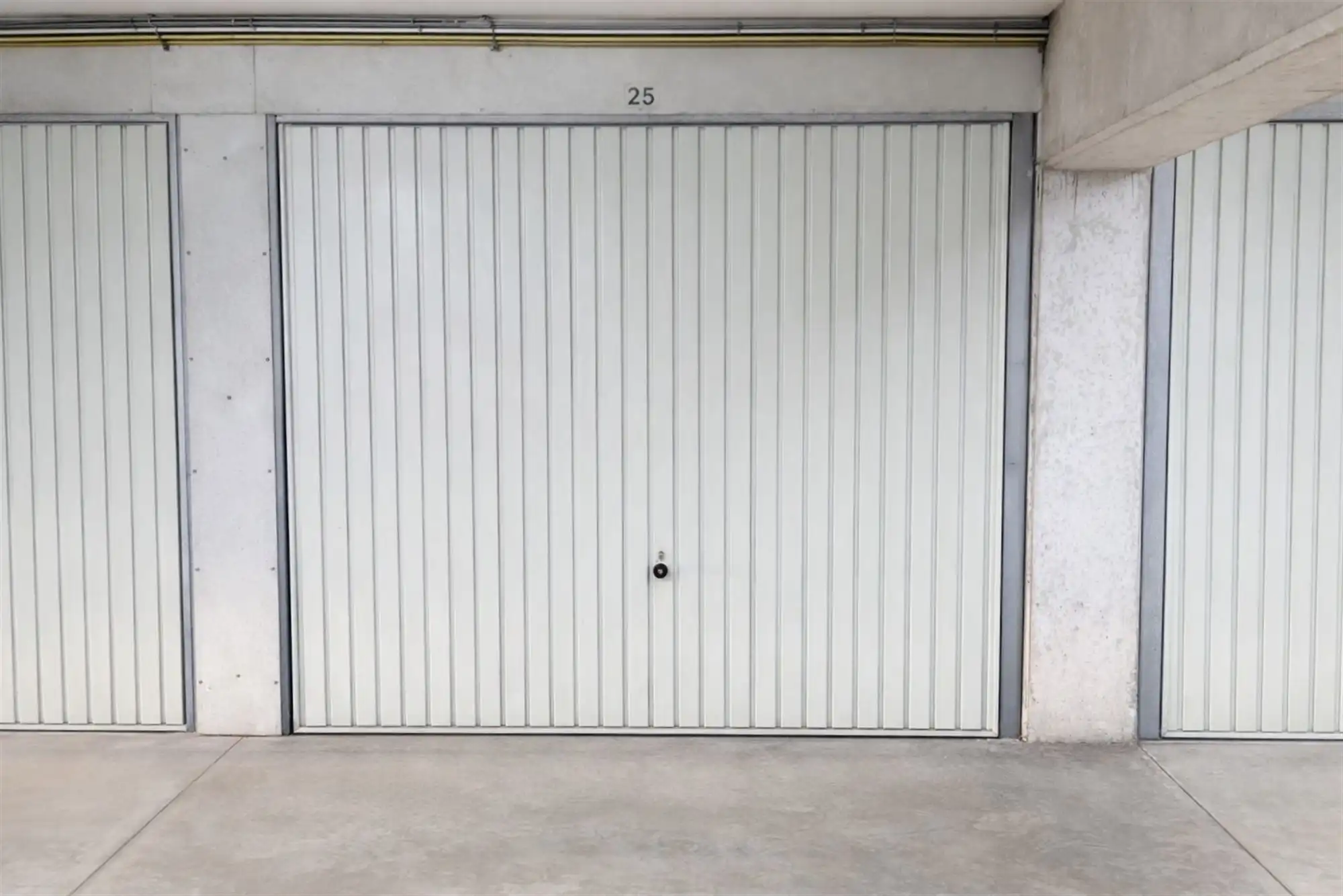 Gerenoveerd 2-slaapkamer appartement met 2 terrassen en garage foto 8