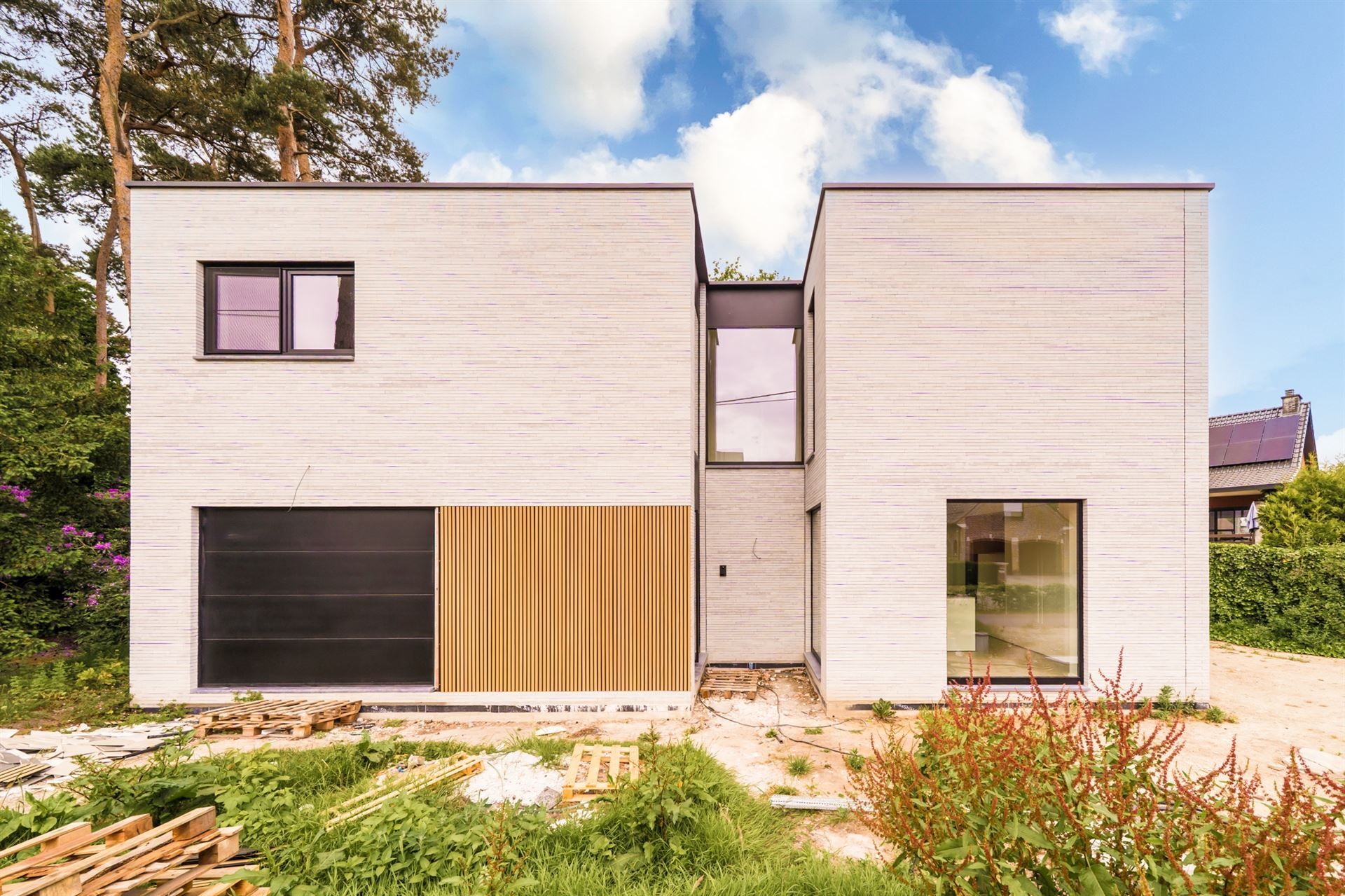 Prachtige HO nieuwbouwwoning foto {{pictureIndex}}