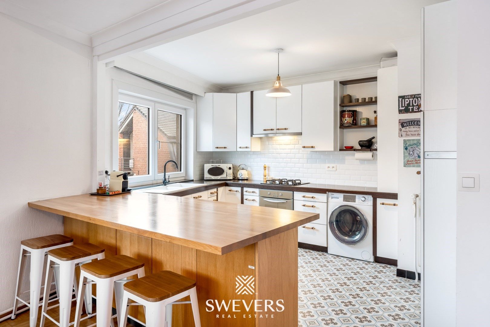 Modern appartement in hartje Hasselt met drie slaapkamers foto 9