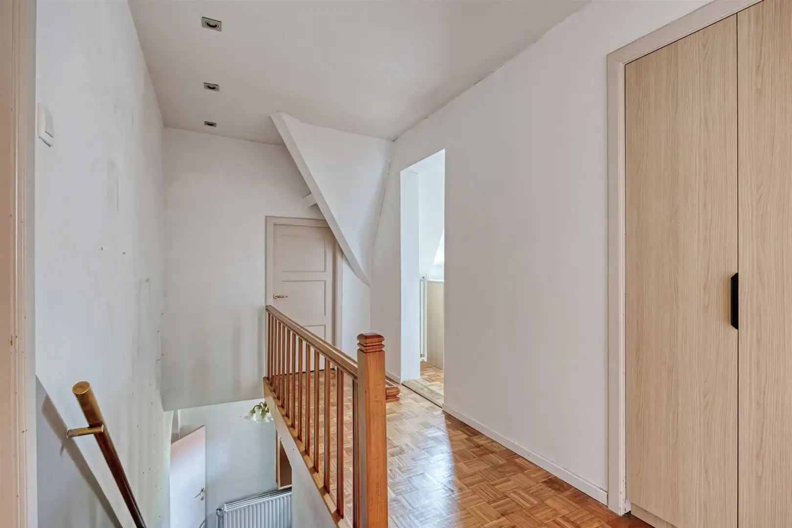 TE KOOP: Ruime gezinswoning met 4 slaapkamers op centrale ligging in Houthalen! foto 13