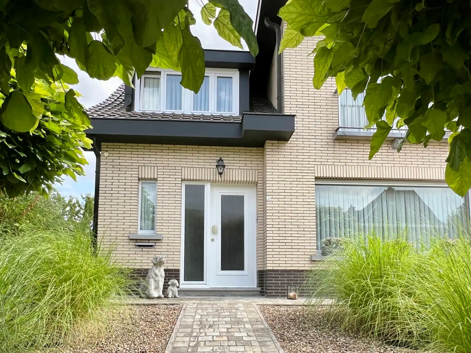 Luxe woning met alle comfort, prachtige leefveranda en tuin. foto 2