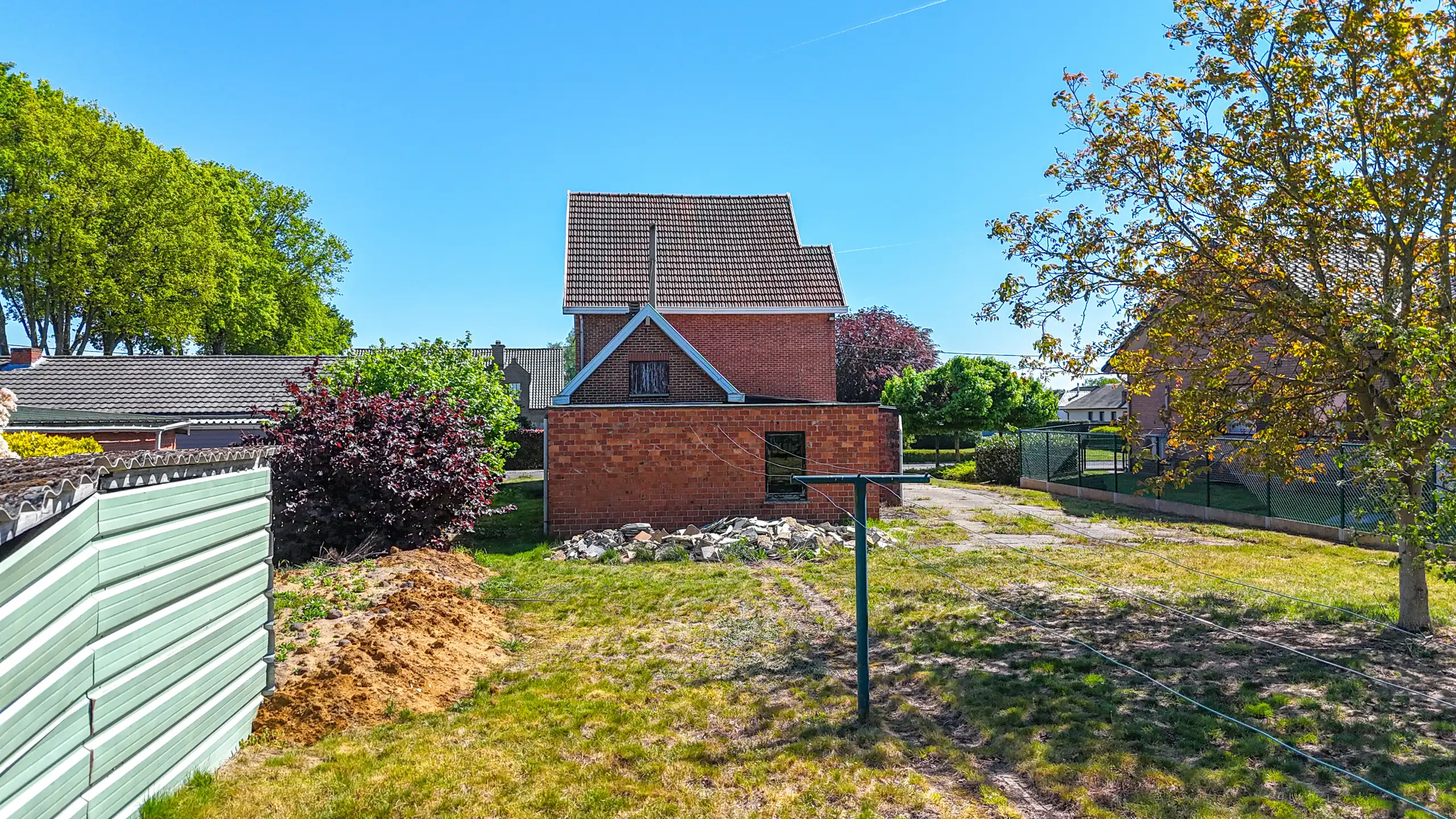 Te renoveren open bebouwing op topligging in Heusden-Zolder! foto 33