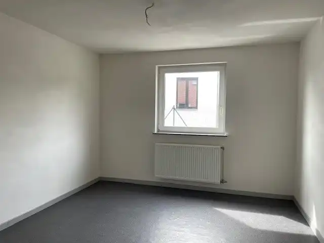 Gelijkvloers appartement met twee slaapkamers en garage foto 8