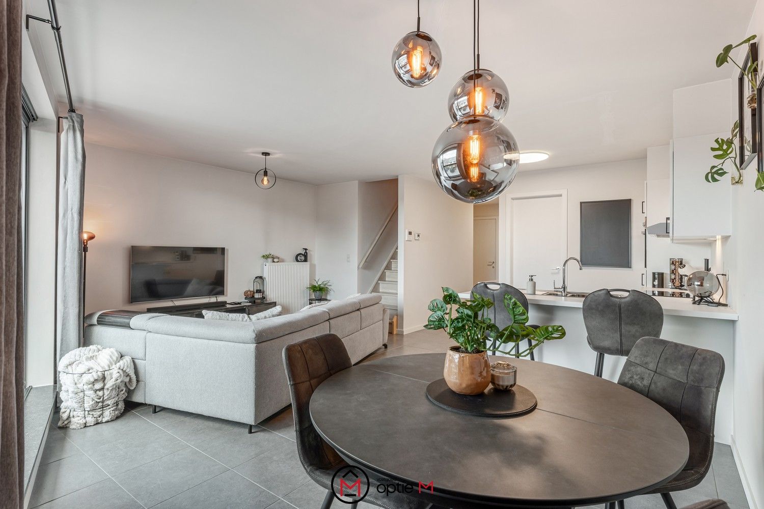 Ruim duplex appartement in het centrum van Diepenbeek foto 8