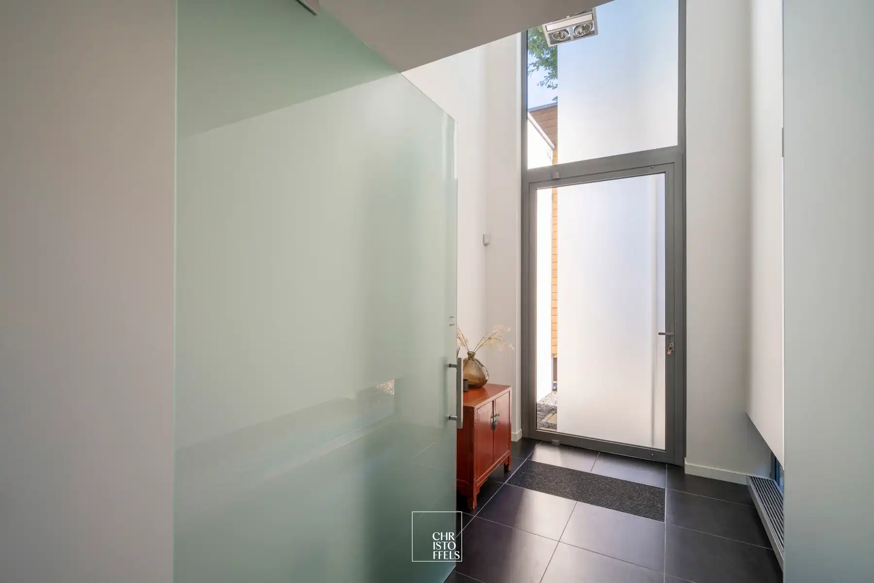 Moderne villa (374 m²) met zwembad en poolhouse op perceel van 1.039 m² foto 31