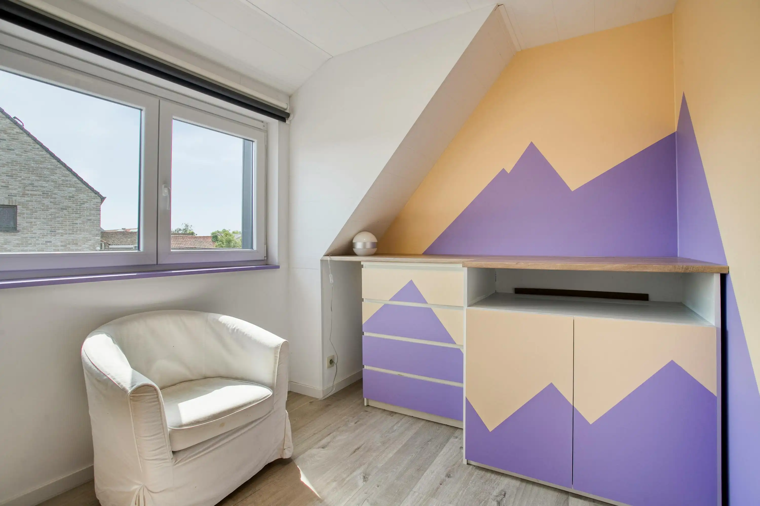 Ruime woning te koop met atelier, garage en vier slaapkamers foto 14