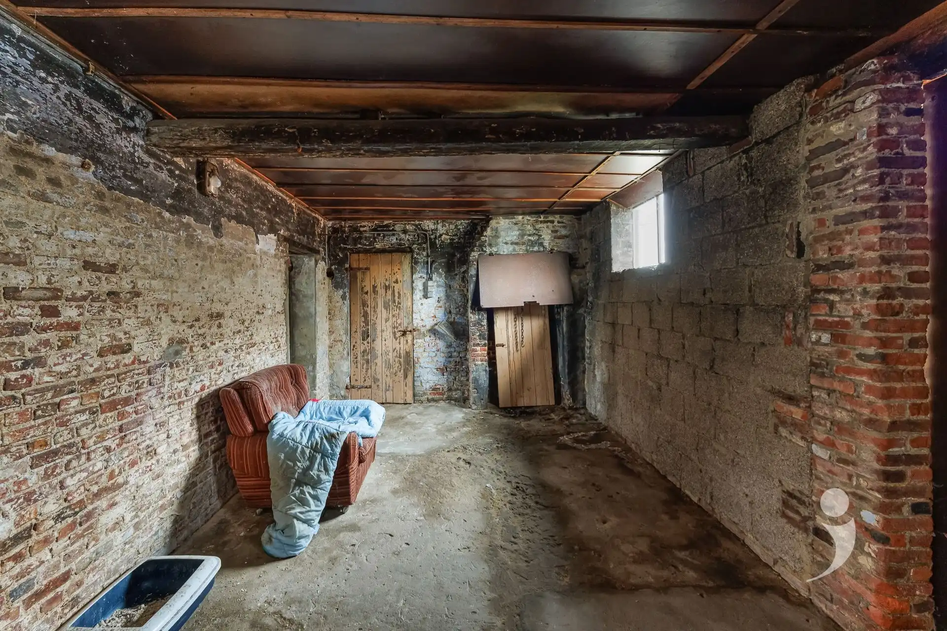 Unieke te renoveren hoeve op perceel van 68a  foto 24