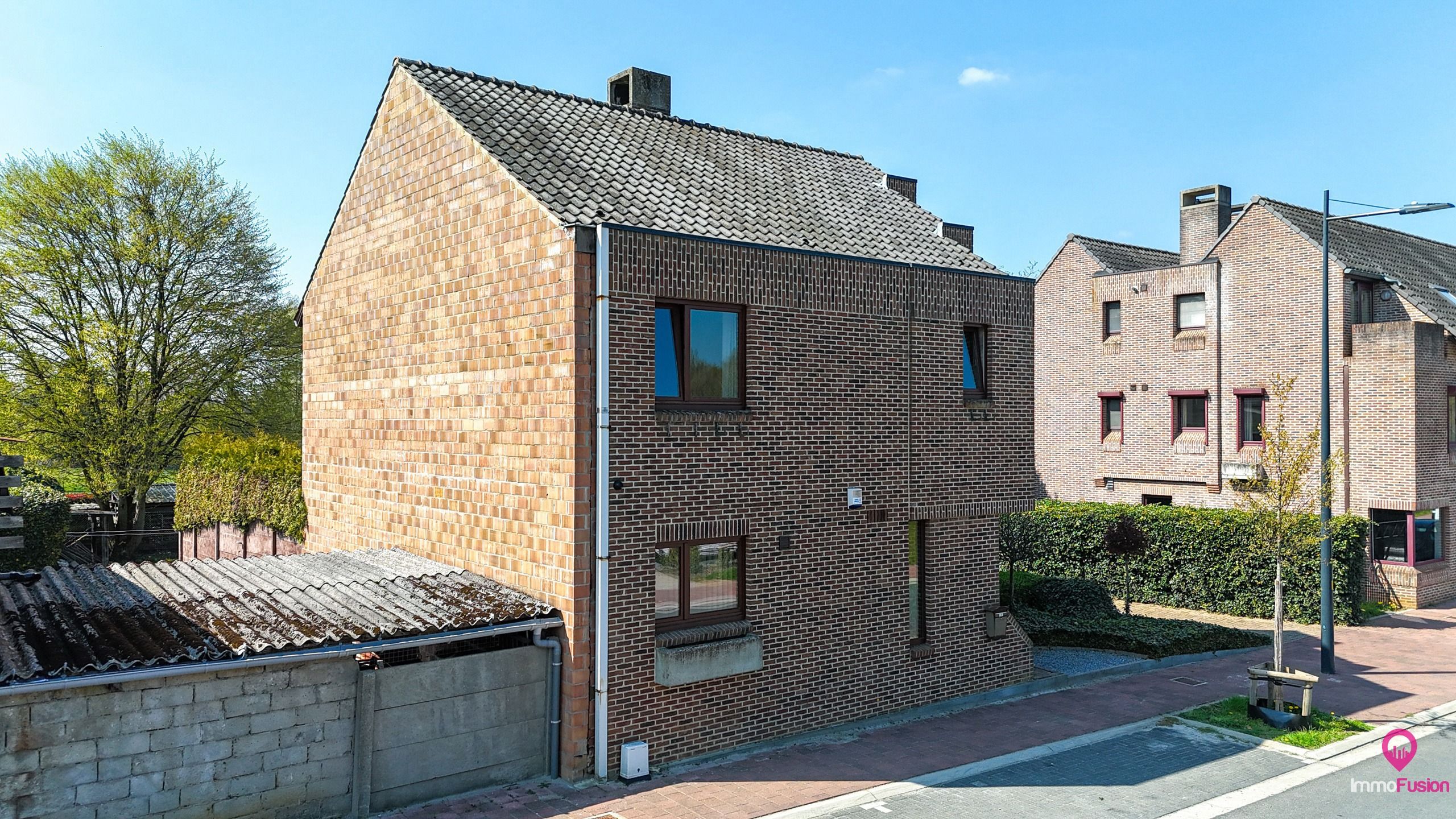 Charmante woning met 3 slaapkamers en inpandige garage! foto 36