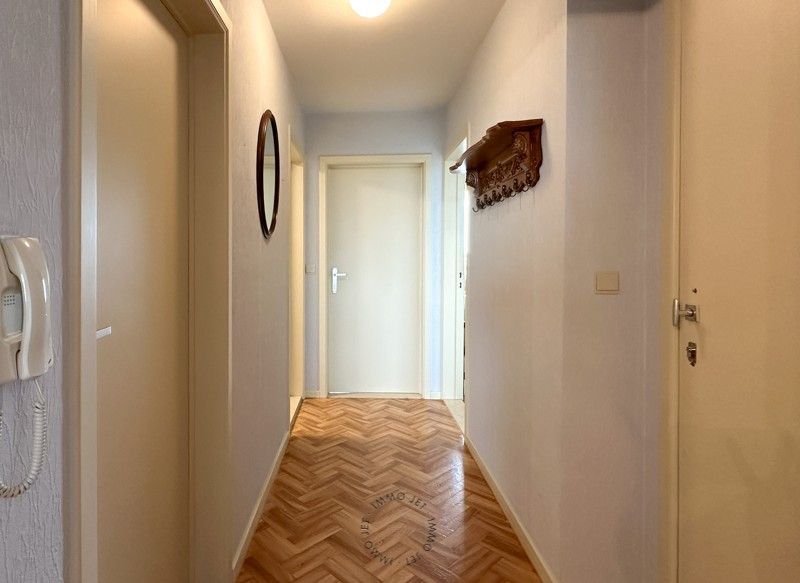 Instapklaar appartement met twee slaapkamers, terras en optionele garagebox in Sint-Niklaas foto 3
