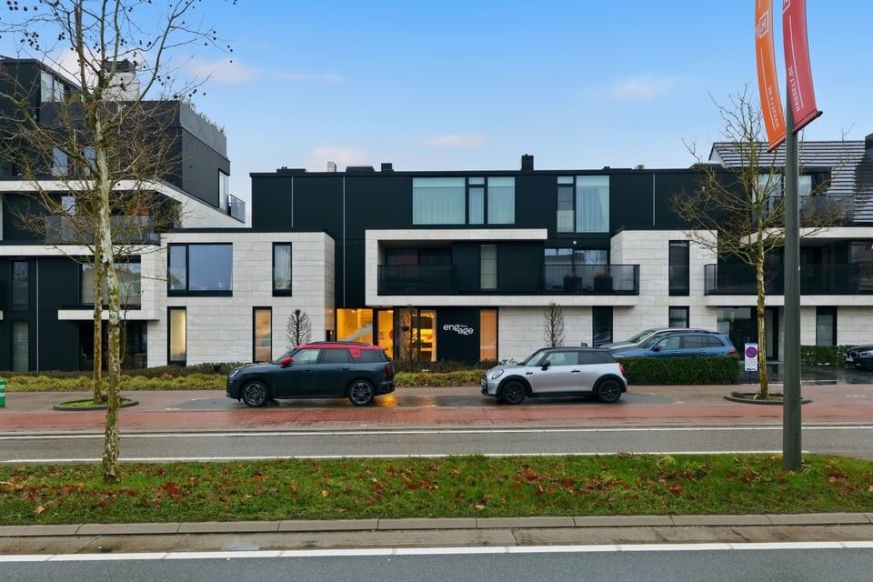 LUXUEUS PENTHOUSE MET EEN RUIM TERRAS EN ONDERGRONDSE STAANPLAATS IN HASSELT foto 2