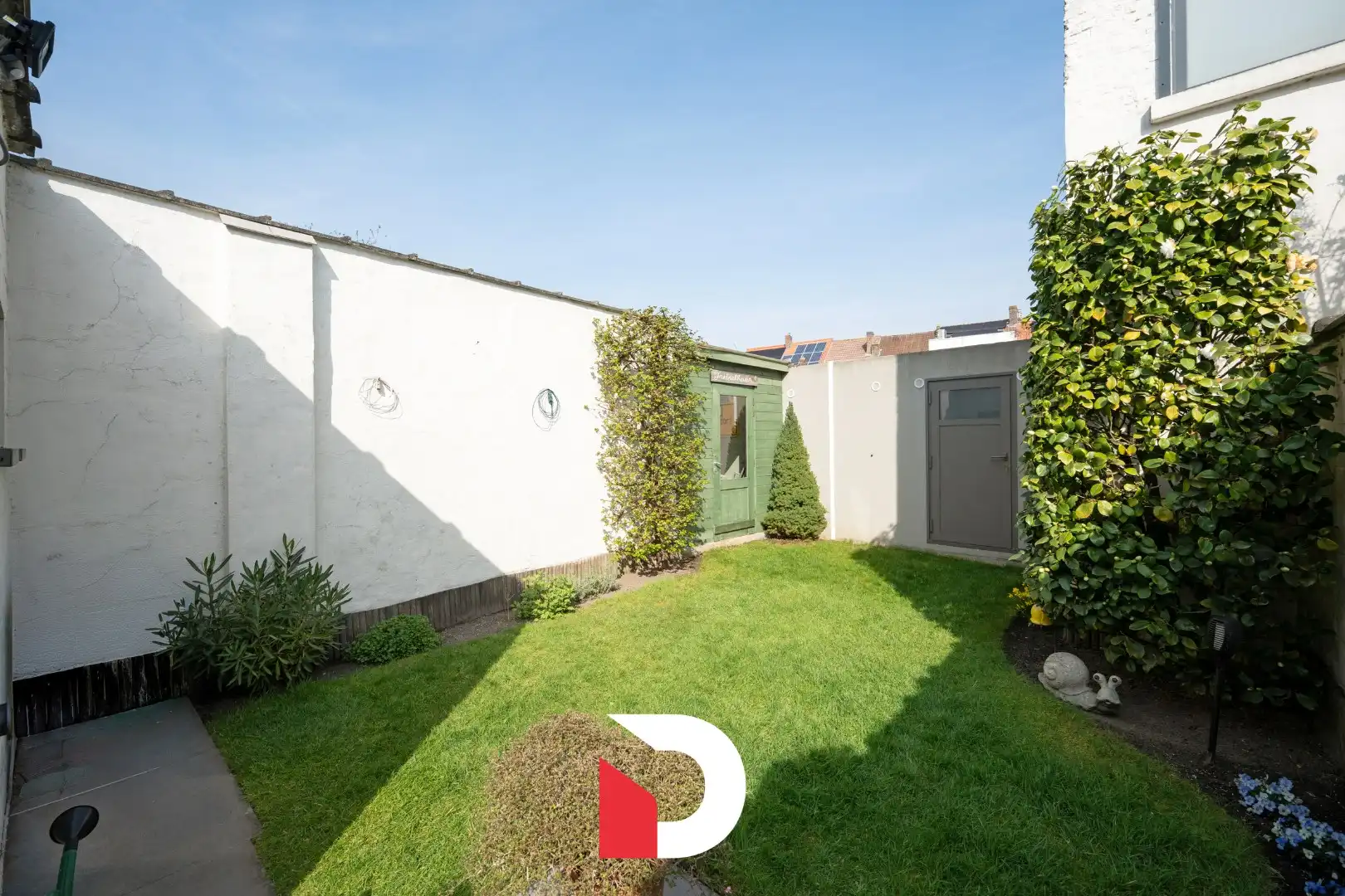 Riante burgerwoning te Kristus-Koning met 4 slk tuin en garagebox foto 7