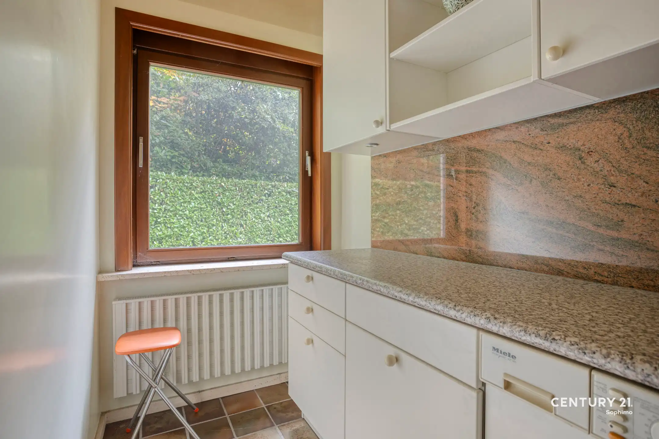 Achterin gelegen woning op perceel van 46a  foto 10