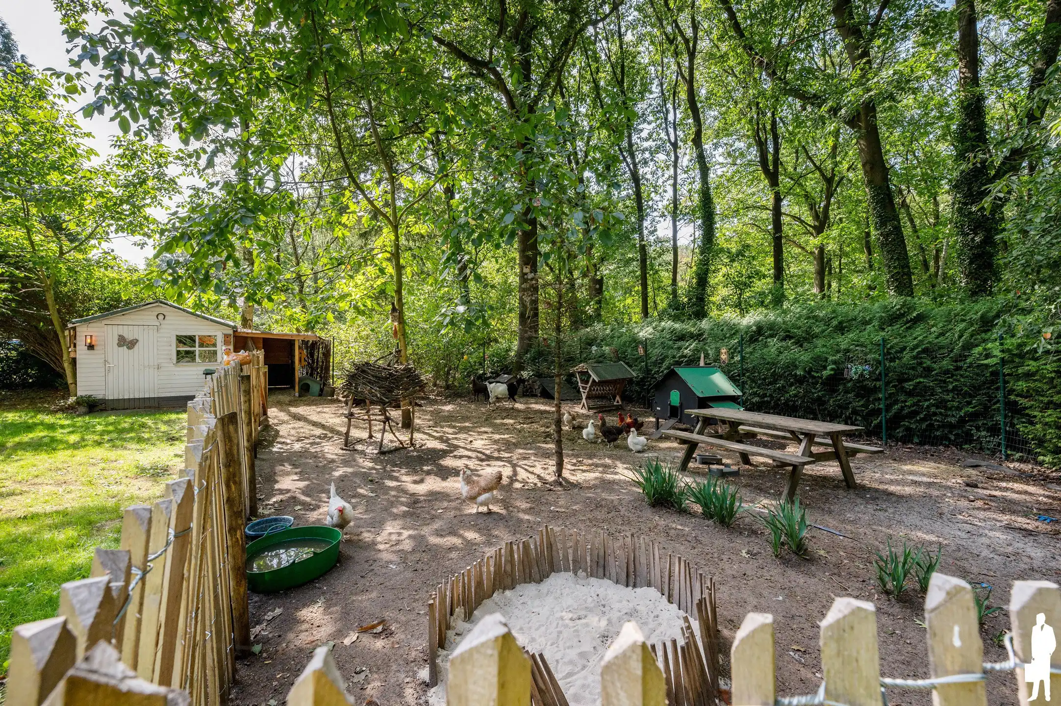 Volledig gerenoveerde gelijkvloerse woning met 2 slaapkamers en zonnige tuin in een rustige, bosrijke omgeving te Essen Wildert foto 39
