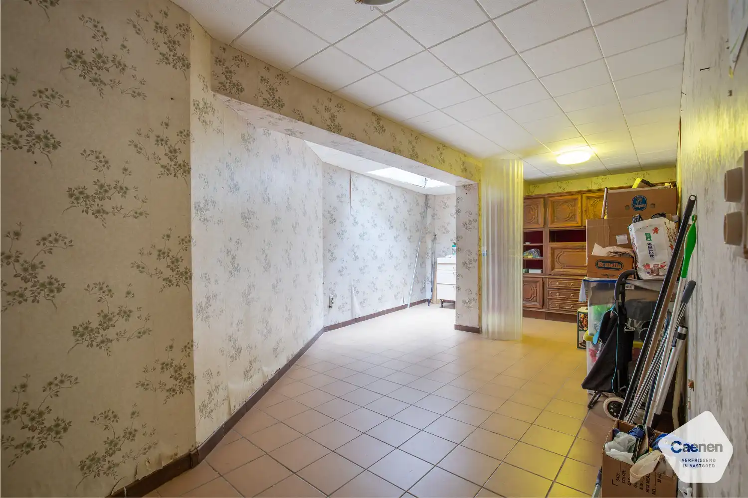 Ruime gezinswoning met inpandige garage op een rustige locatie foto 10