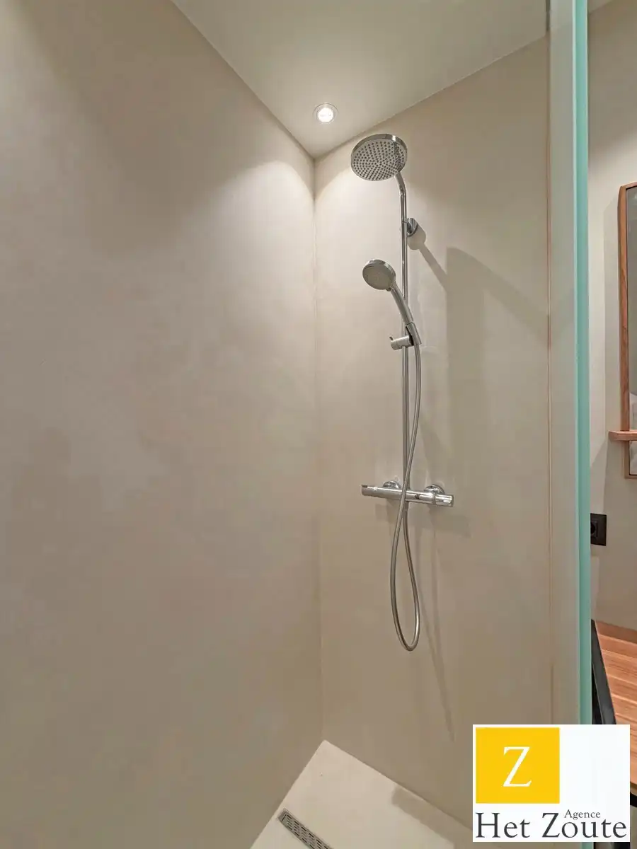 Gezellig instaplaar appartement op enkele passen van Zeedijk foto 10