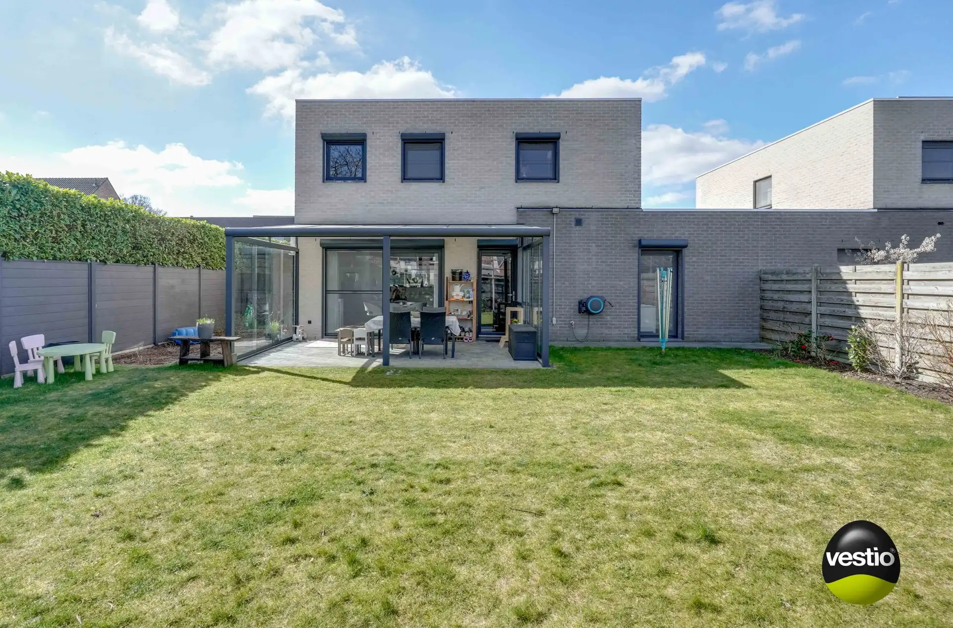 ENERGIEZUINIGE WONING MET 4 SLAAPKAMERS IN DOODLOPENDE STRAAT foto 25