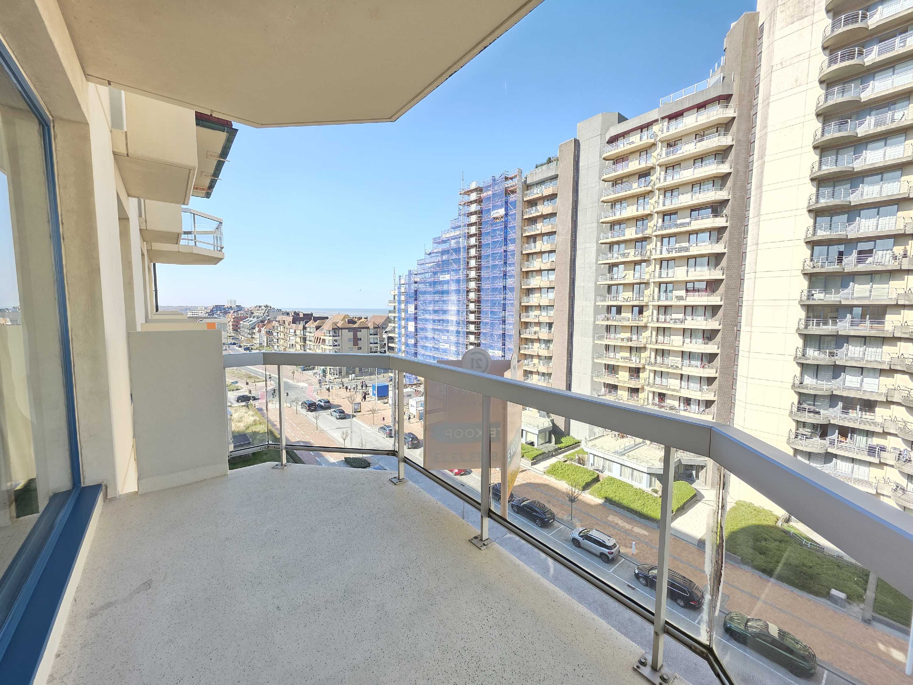 Instapklaar appartement nabij het strand te Nieuwpoort-Bad foto 2