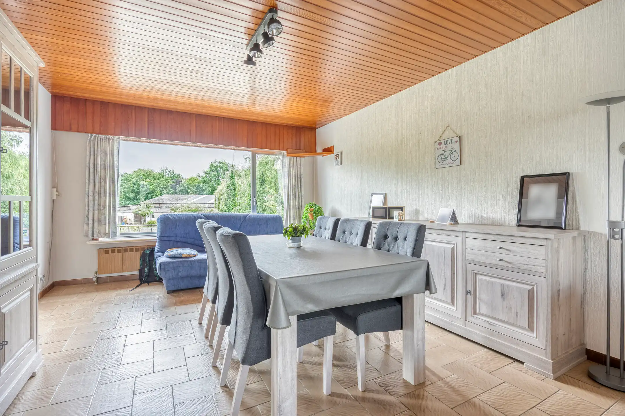 Ruime vrijstaande woning met potentieel foto 6