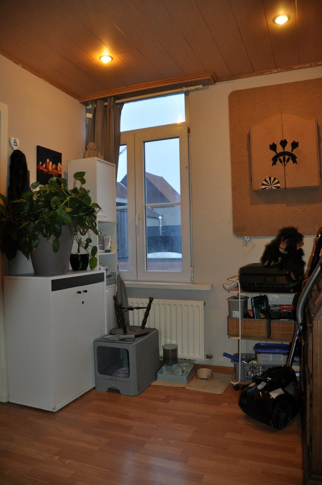 Gezellige rijwoning in het centrum van Izegem - drie slaapkamers - aankoop garagebox mogelijk. foto 11