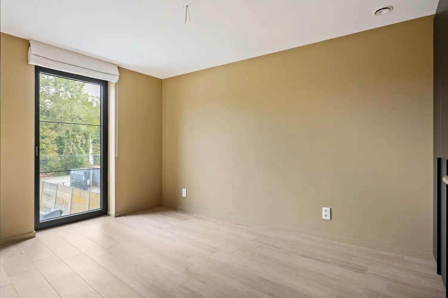 Recent energiezuinig appartement met 2 slpkrs, terras en autostaanplaats te Schriek foto 10