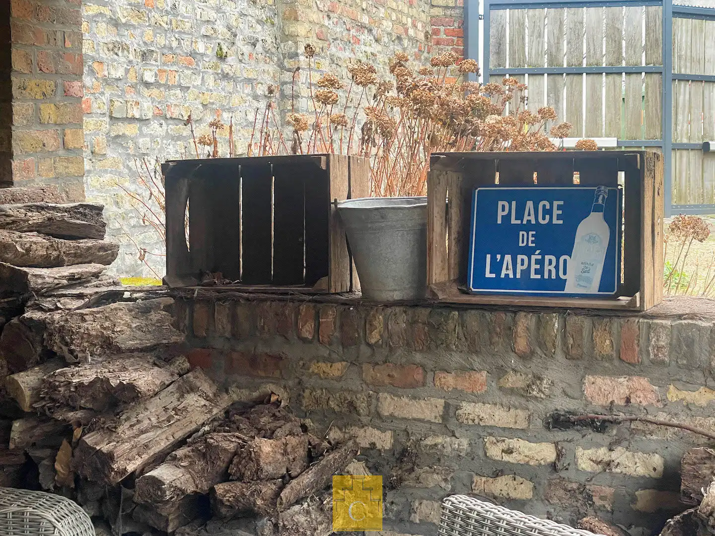 Uniek geheel van TWEE WONINGEN met bijgebouw, idyllisch gelegen aan de vaart foto 13