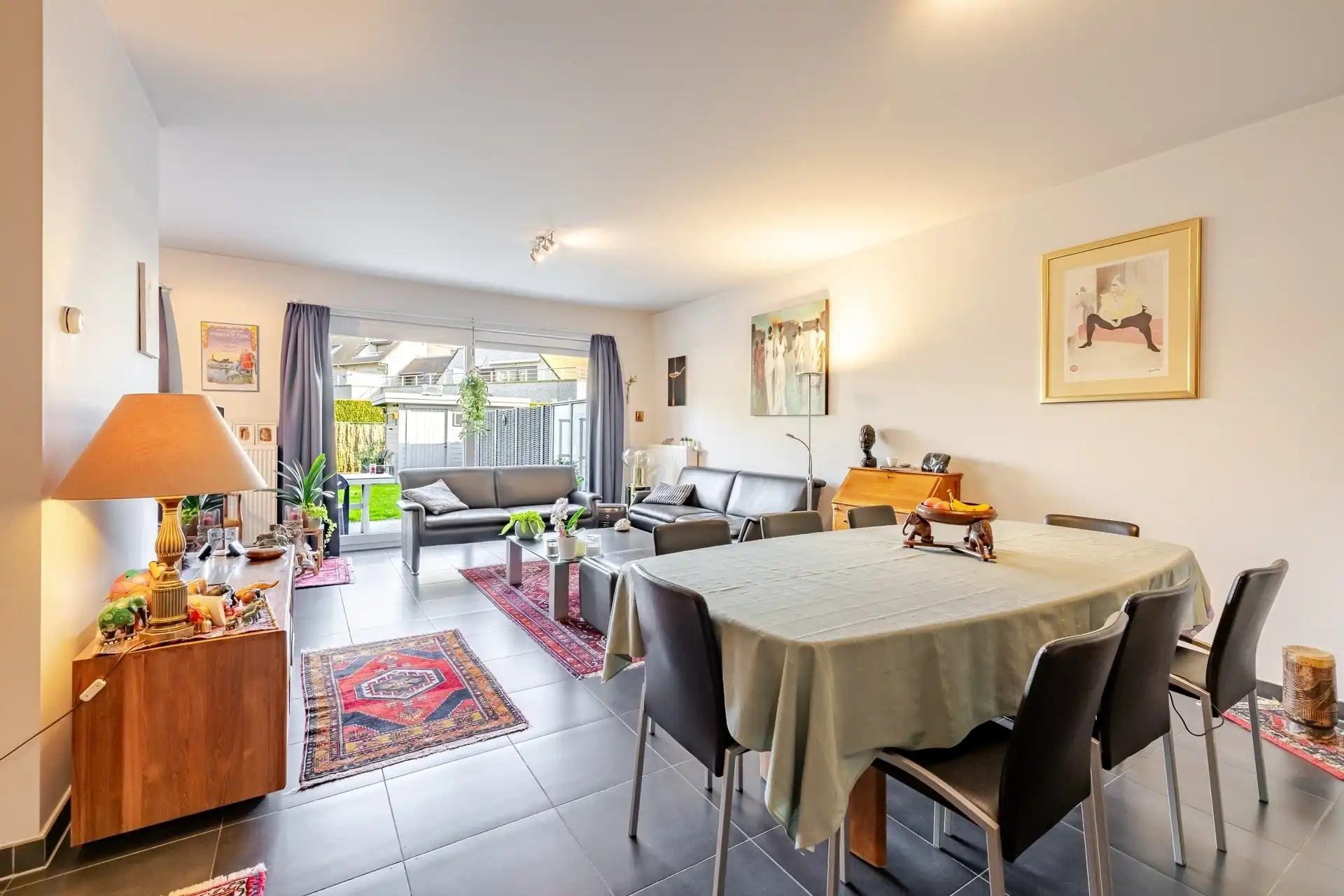 Topappartement met 2 slaapkamers en tuin! foto 7