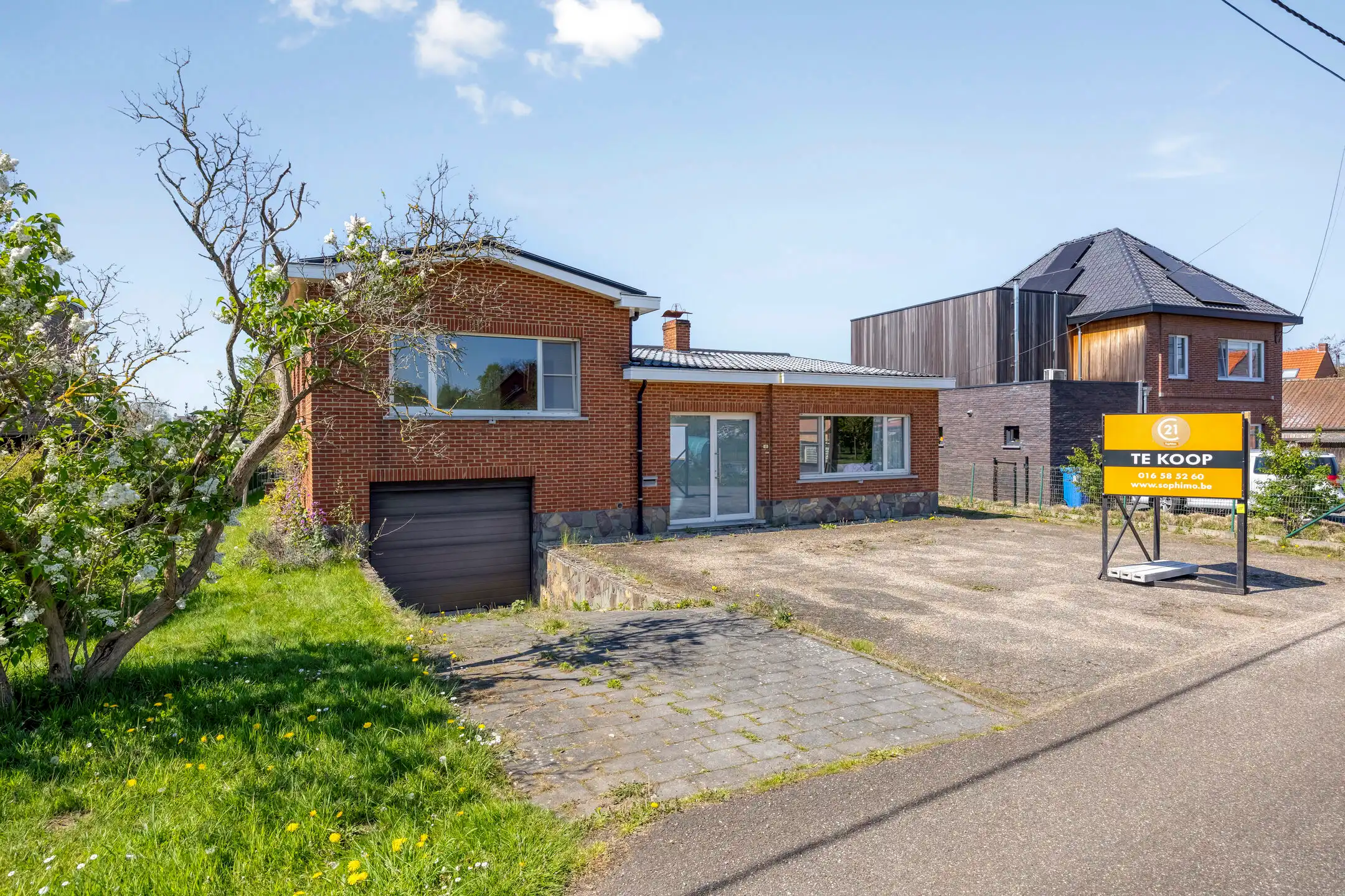 Hoofdfoto van de publicatie: Vrijstaande woning op perceel van 16are