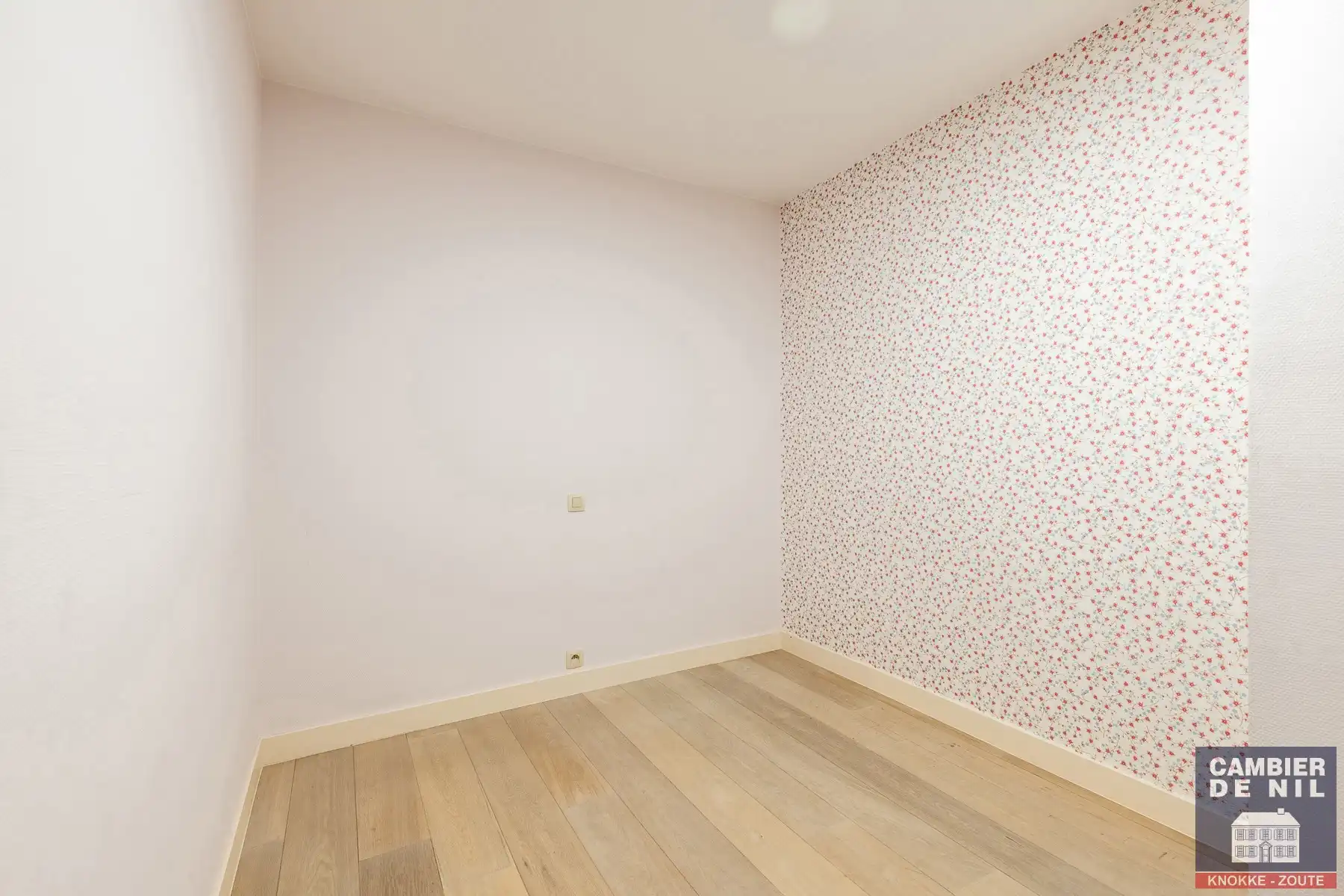 Lichtrijk, ongemeubeld, 3-slaapkamerappartement met frontaal zeezicht aan Albertplein – Hartje Zoute foto 23