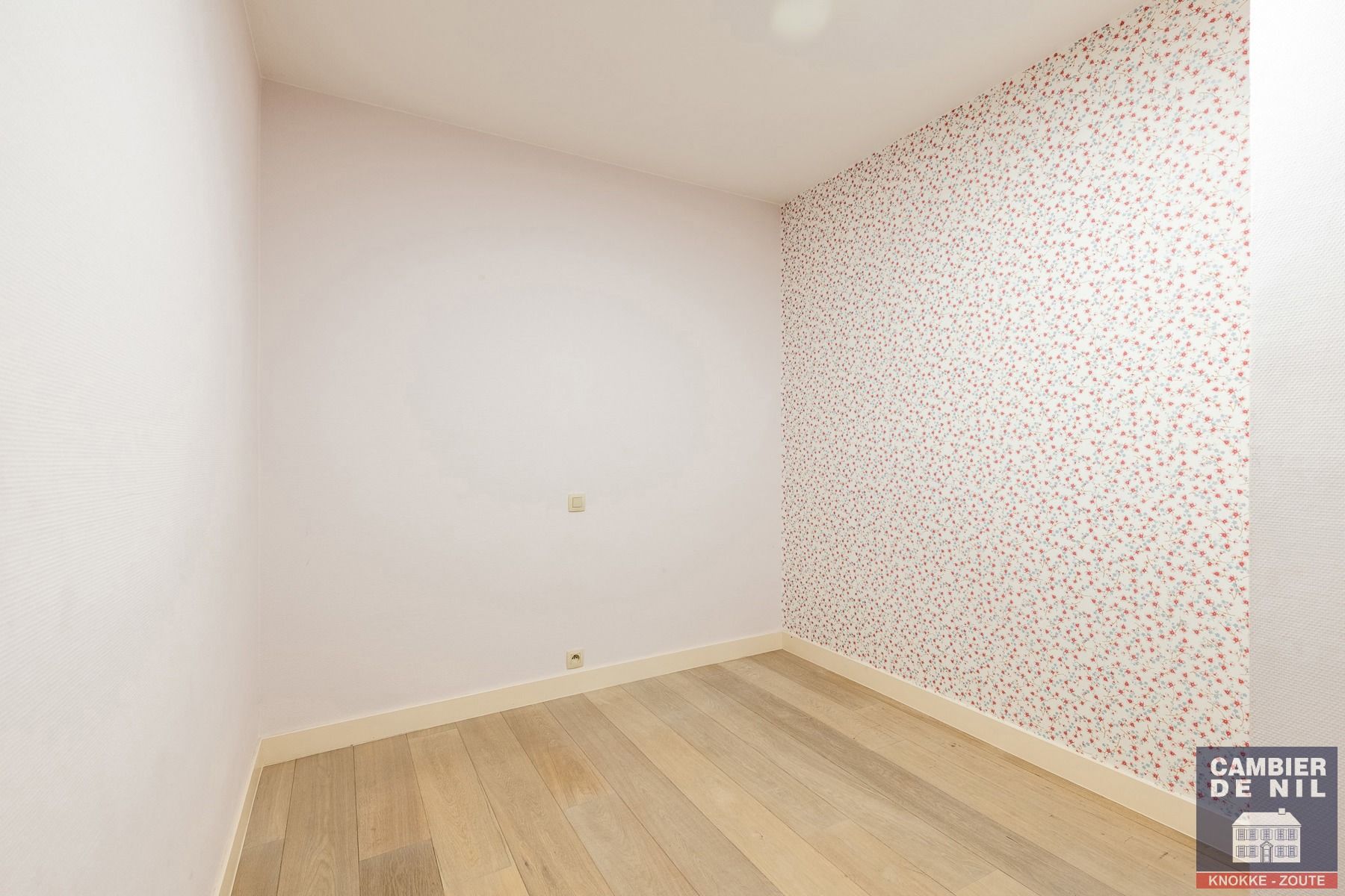 Lichtrijk, ongemeubeld, 3-slaapkamerappartement met frontaal zeezicht aan Albertplein – Hartje Zoute foto 23