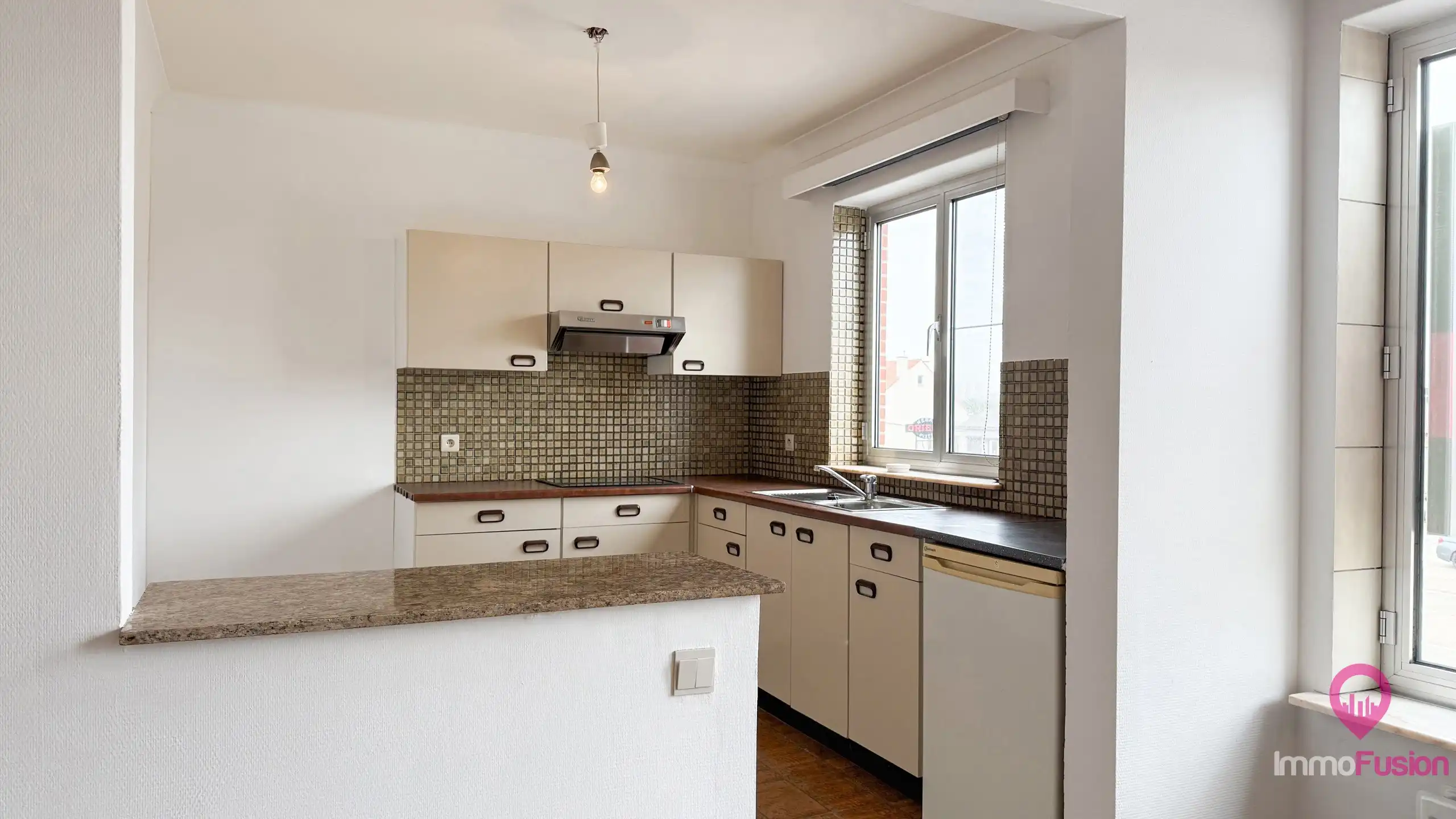 Ideaal gelegen 2-slaapkamerappartement met uitstekende bereikbaarheid! foto 9