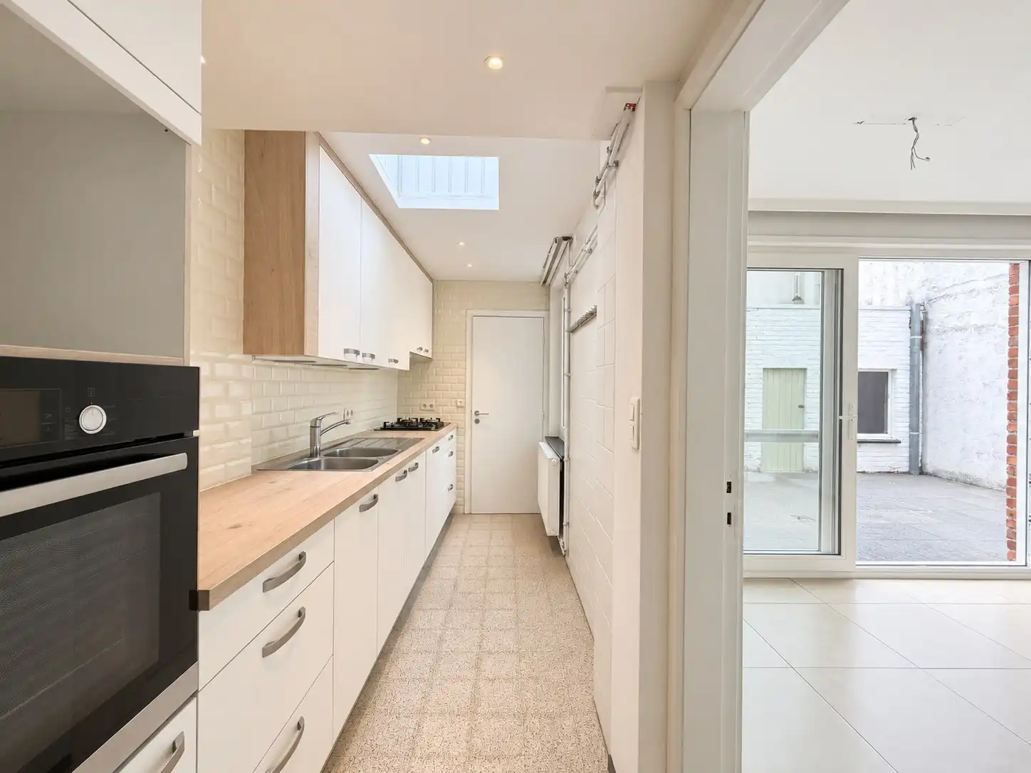 Sfeervol huis op een interessante locatie in Brugge foto 2