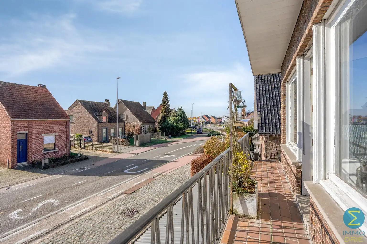Woning met gelijkvloerse handelsruimte nabij het centrum foto 17