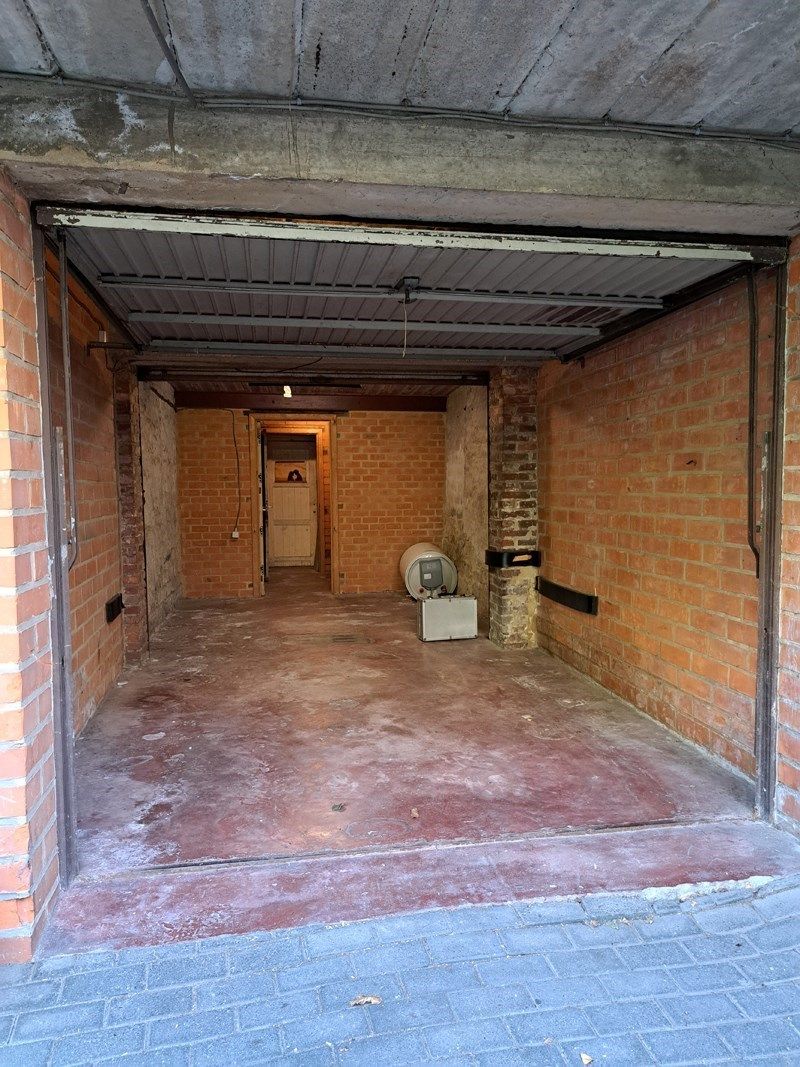 Knap gerenoveerd appartement te Genk centrum foto 23