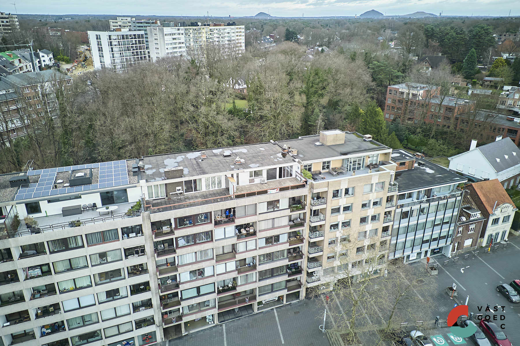 Prachtig dakappartement in Genk met ruim zonneterras foto 2