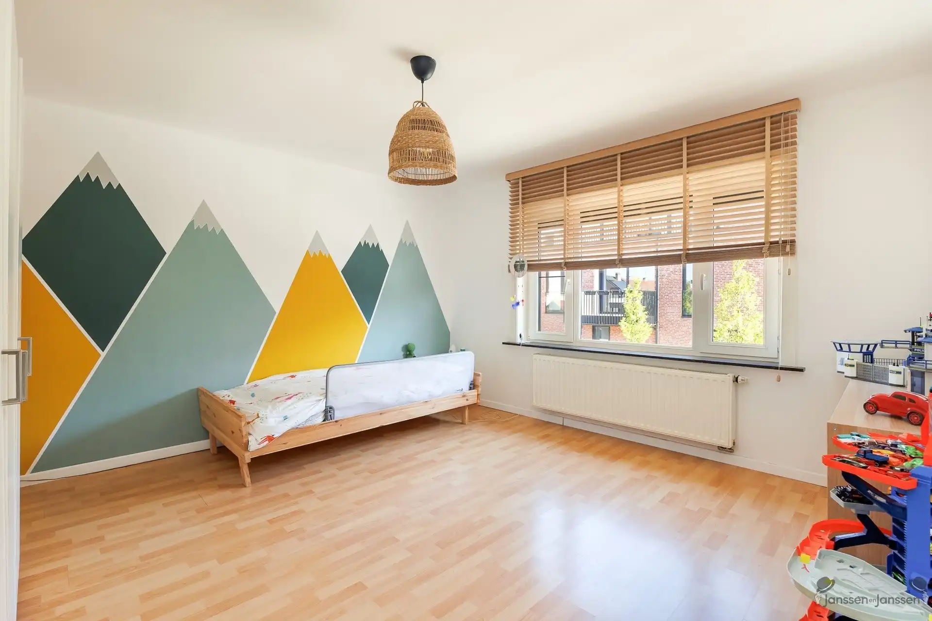 halfopen bebouwing met 3 slpkmrs & tuin foto 13