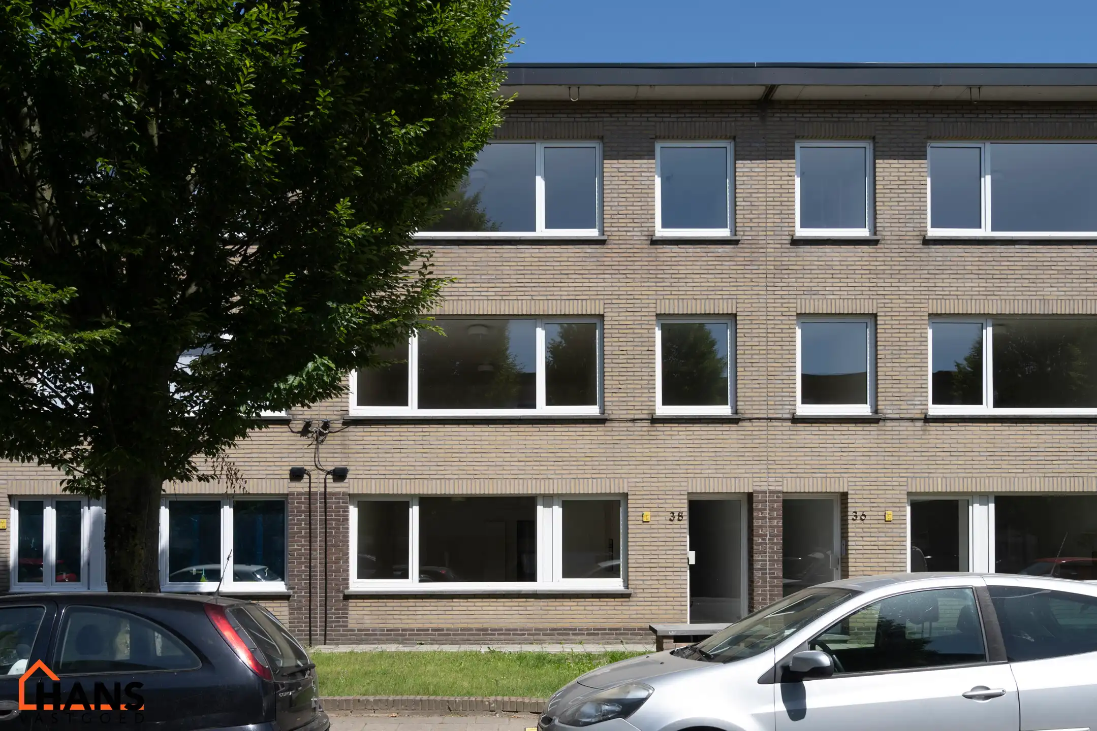 Gerenoveerd appartement foto {{pictureIndex}}