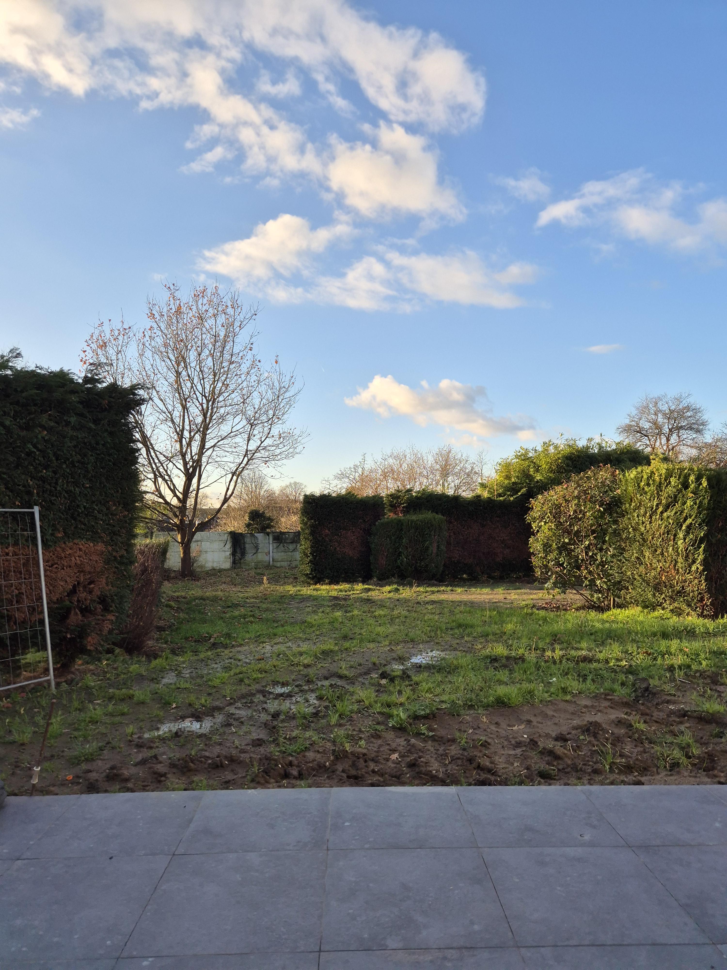 Leuke gerenoveerde woning met 4 slaapkamers en tuin foto 26
