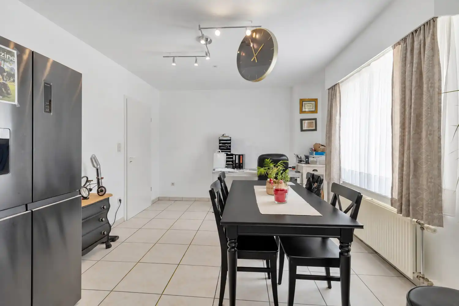 Ruime duplex met 3 slaapkamers, extra (slaap)kamer én privatieve garagebox in Koersel foto 7
