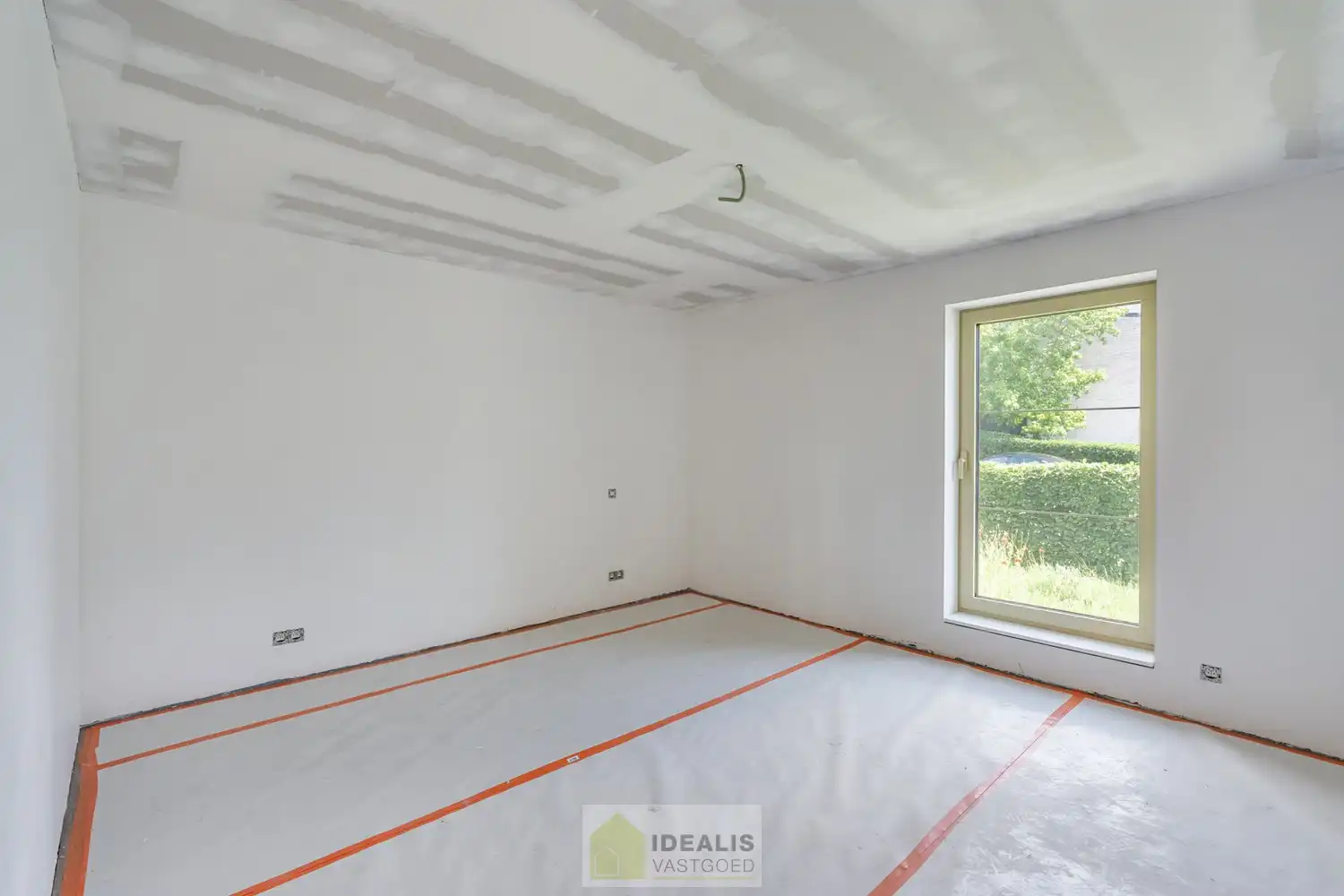 Schitterend volledig vernieuwde woning met 3 ruime slaapkamers foto 23