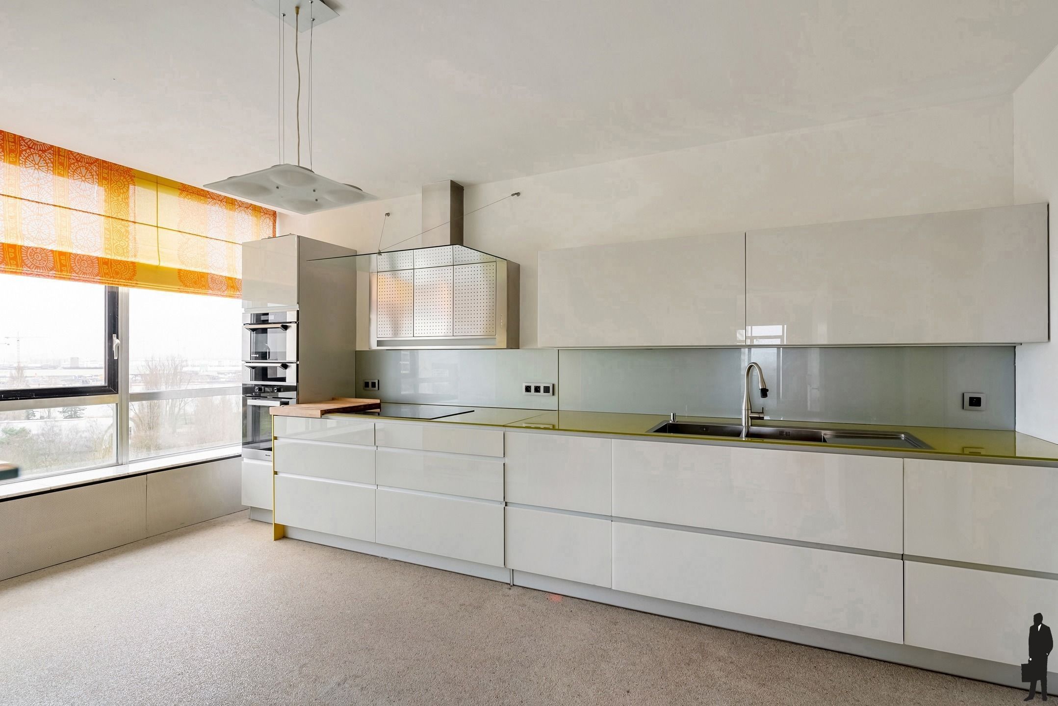 Exclusief appartement met zicht over de skyline van Antwerpen en de Schelde! foto 6