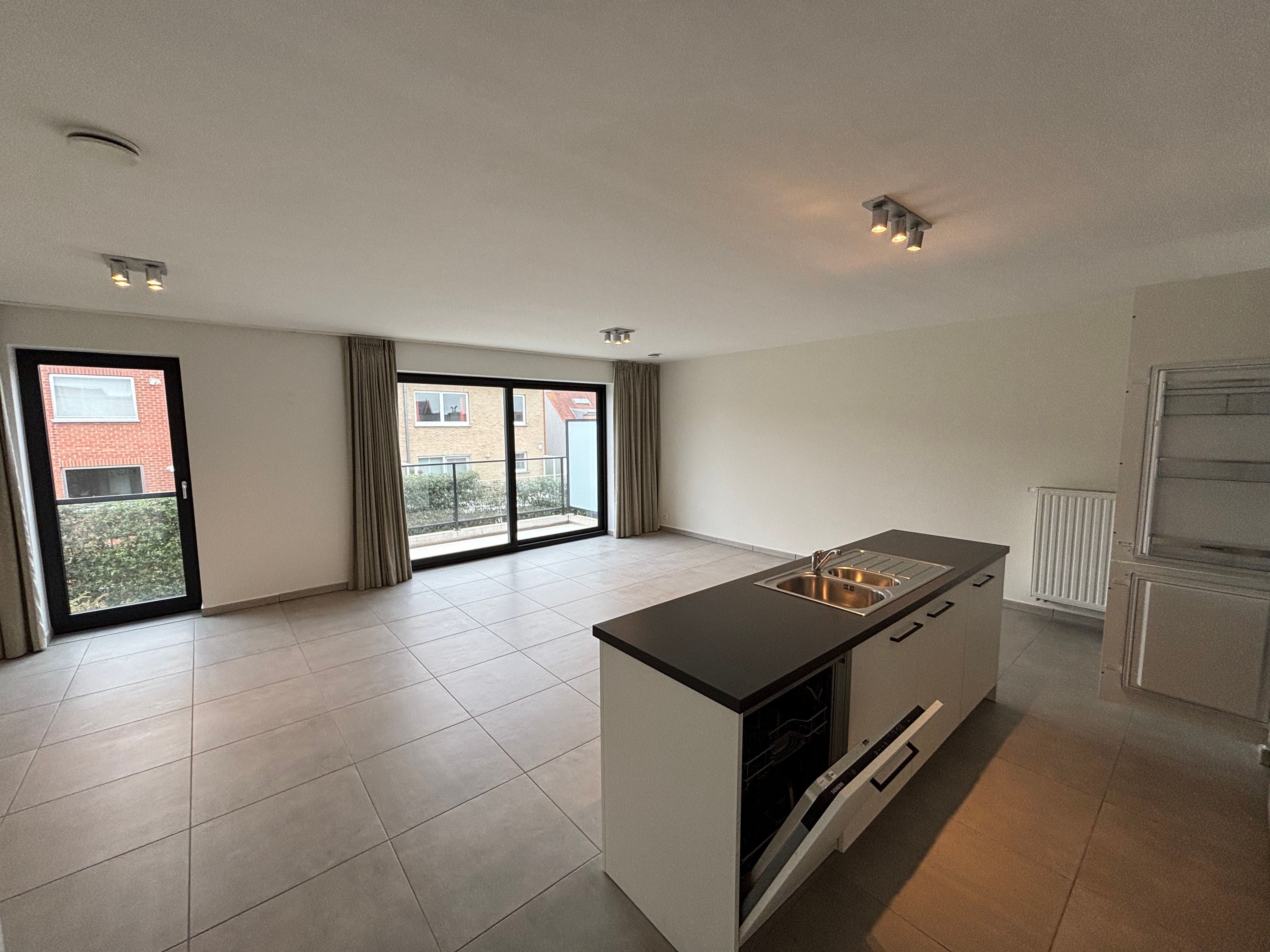 Modern en energiezuinig appartement (EPC A) met 2 slaapkamers, 2 parkeerplaatsen met laadpaal – onmiddellijk beschikbaar foto 3