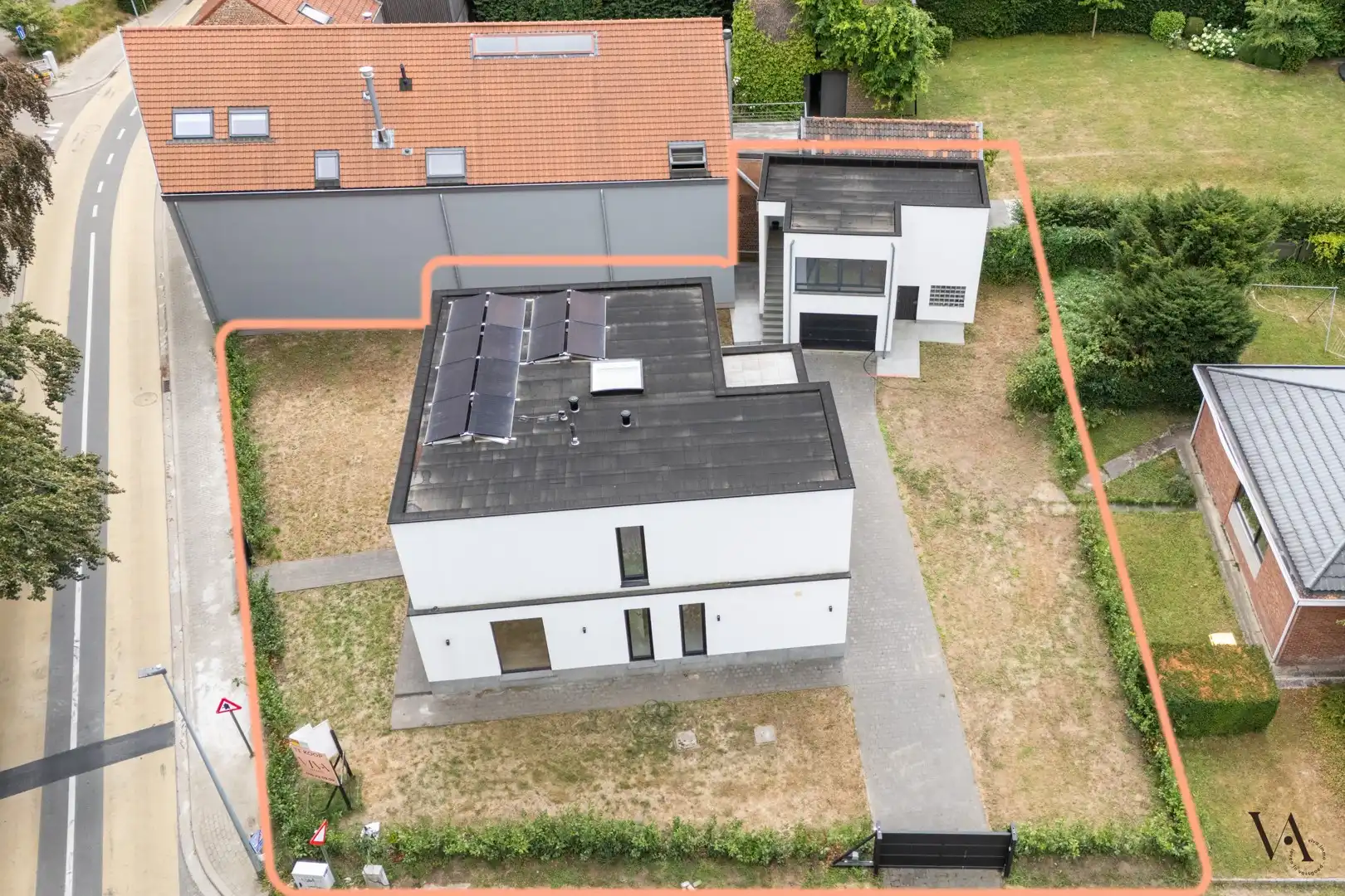 Recente en ruime vernieuwbouwwoning met bijgebouw in Korbeek-Lo foto 20