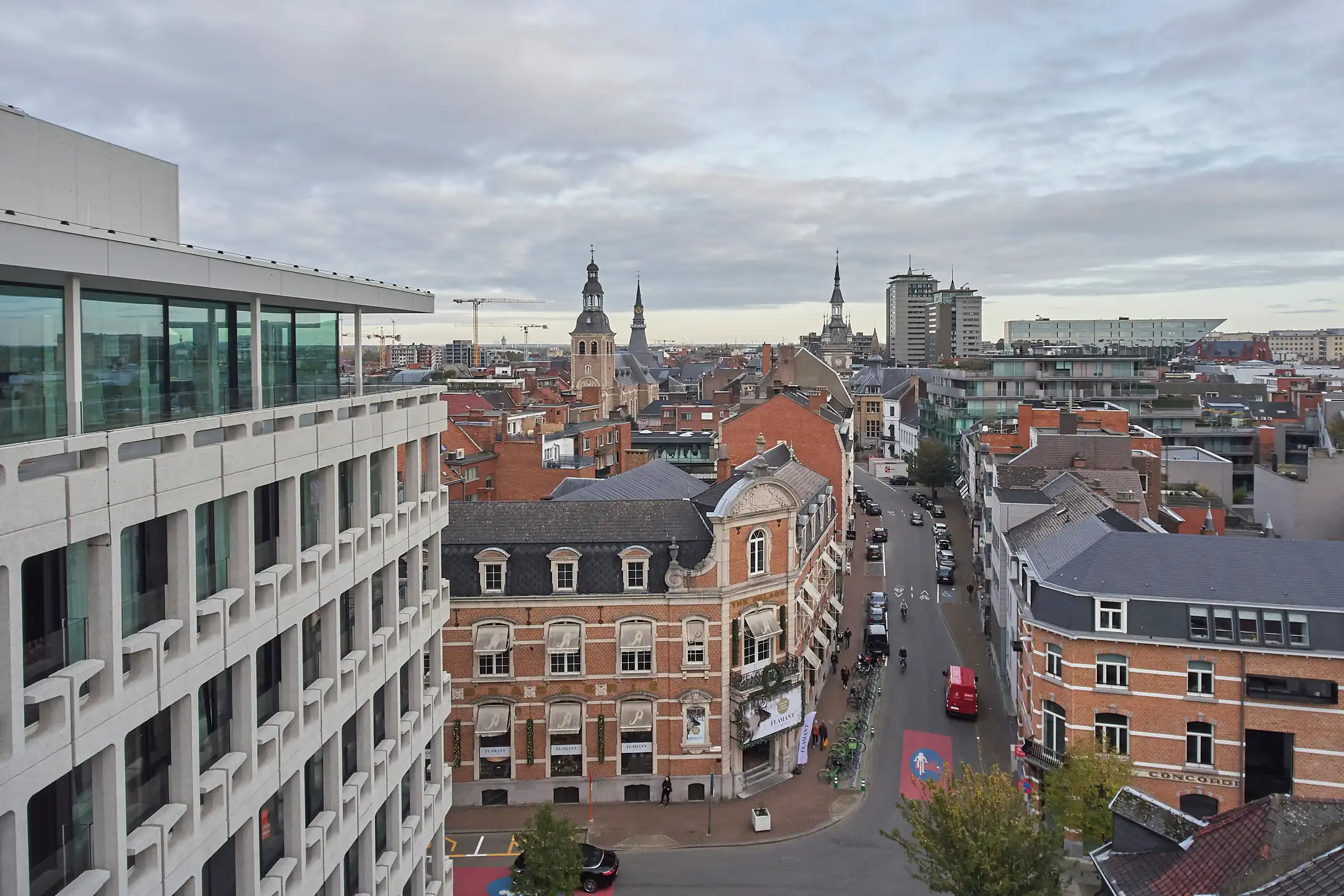 Luxe penthouse in hartje Hasselt, afgewerkt op topniveau! foto 19