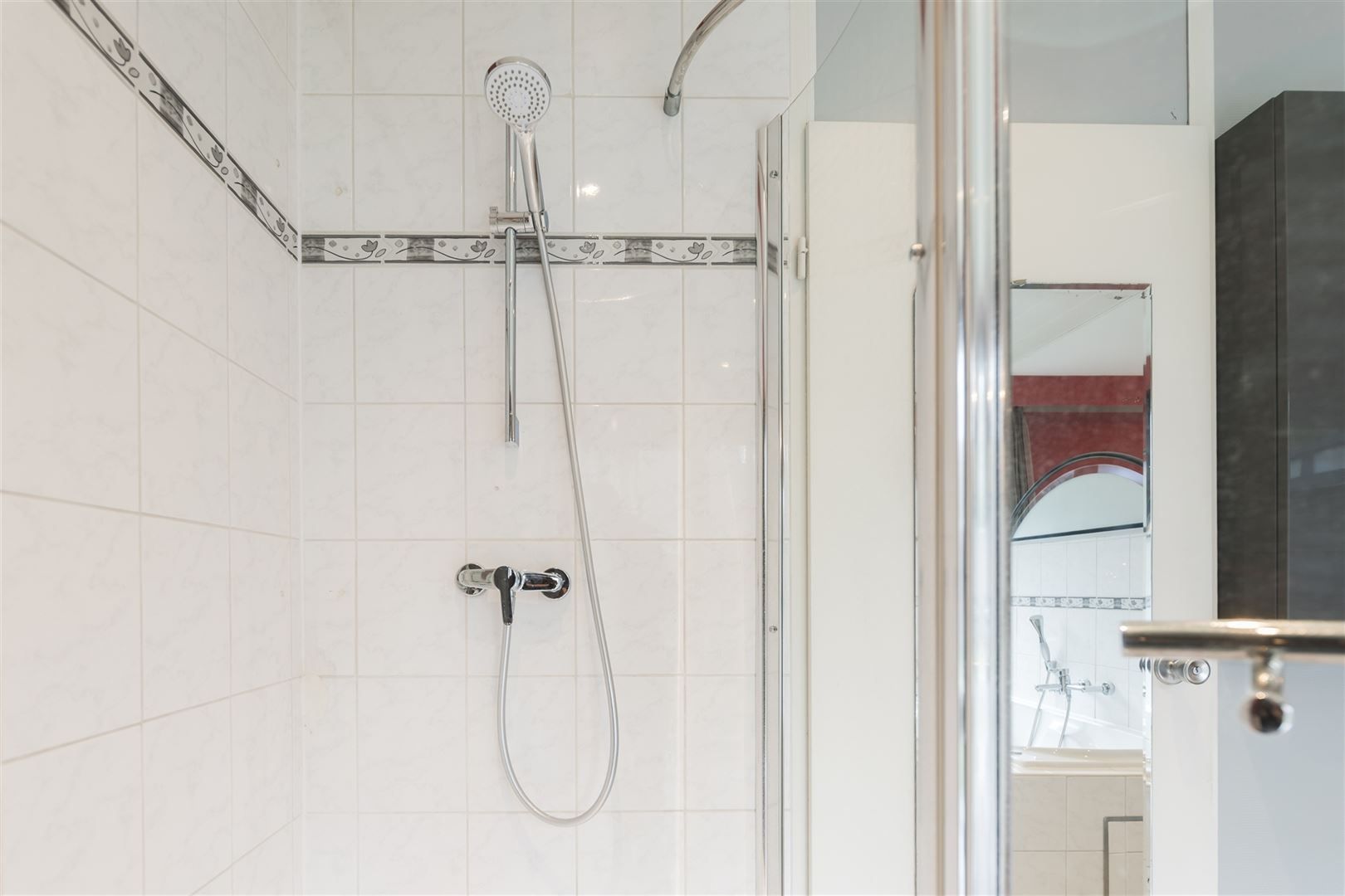 Uniek gelijkvloersappartement met tuin, dubbele garage en tal van mogelijkheden foto 20