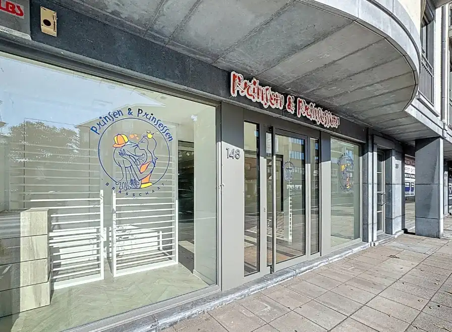 Commerciële ruimte te huur foto 4