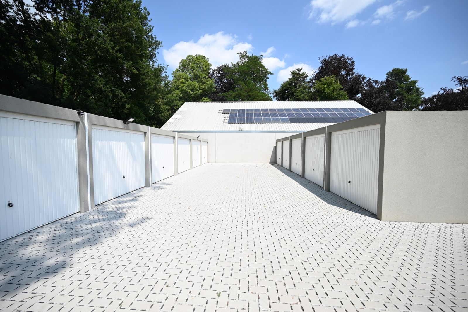 Nieuwbouw appartement met zonnepanelen! foto 10