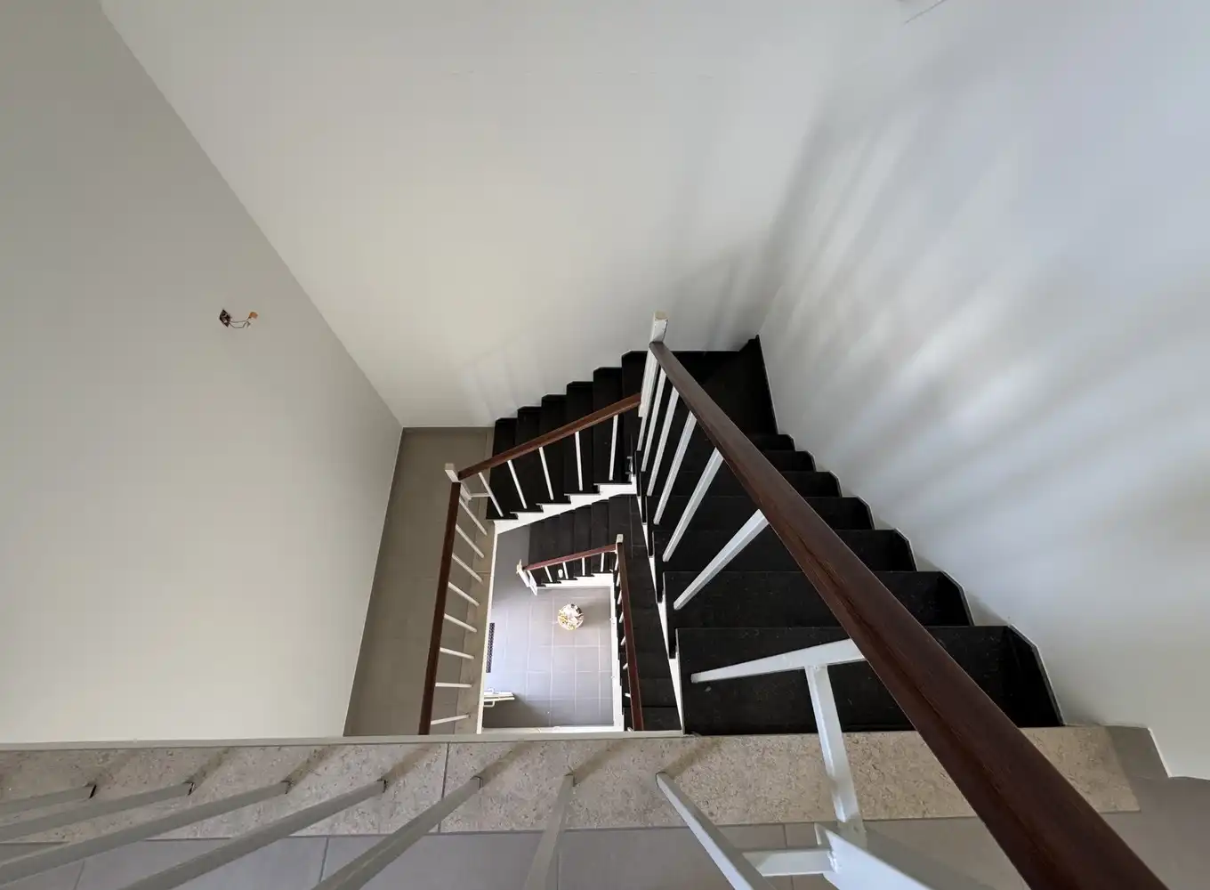 Zeer ruime huurwoning met o.a. 3 slpks en garage foto 20