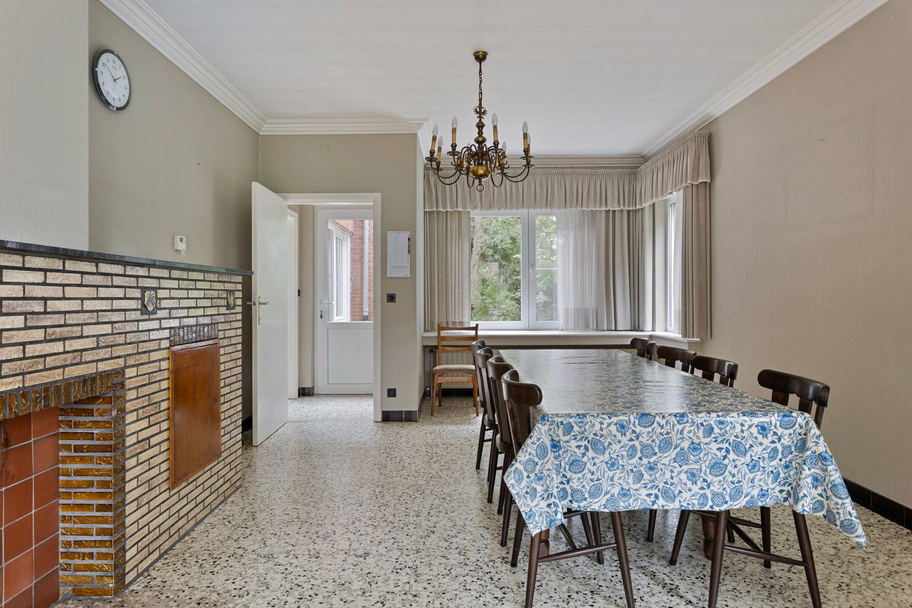 Te renoveren hoeve met authentieke schuur en stallen foto 9