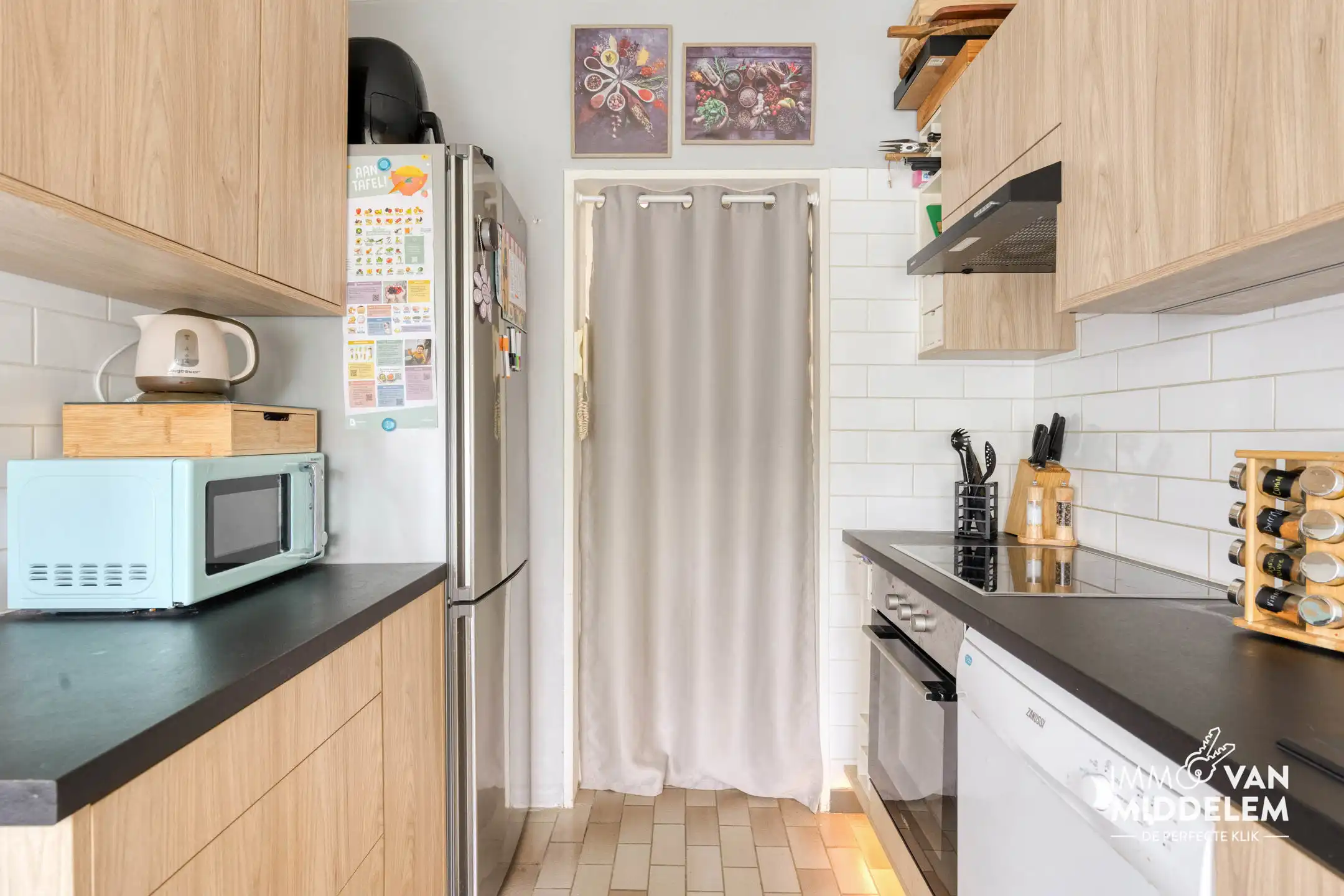 GELIJKVLOERS APPARTEMENT MET 2 KAMERS, TUIN EN GARAGE foto 7