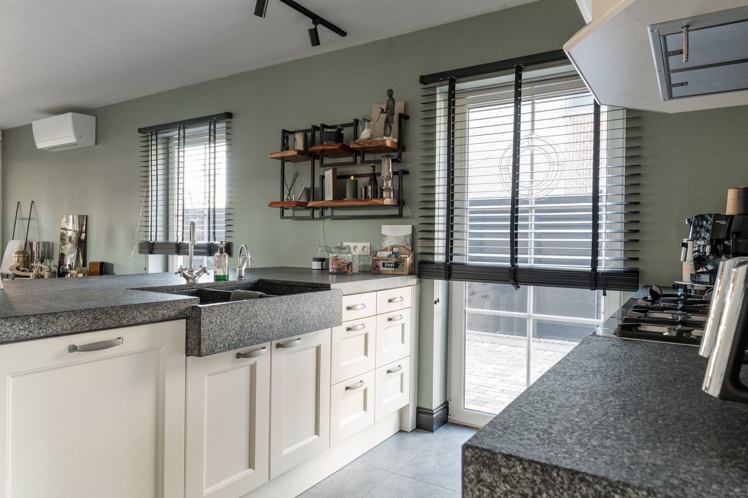 Mooie energiezuinige 4 slaapkamer woning te Pelt foto 12